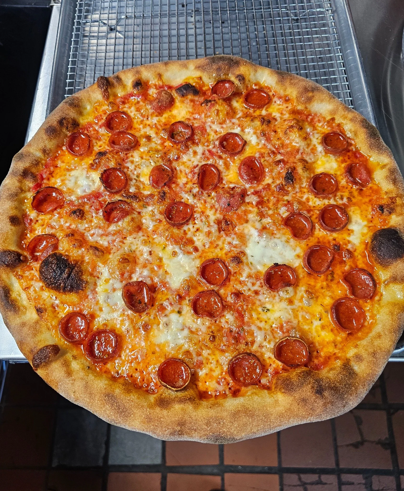 pepperoni new york style pizza