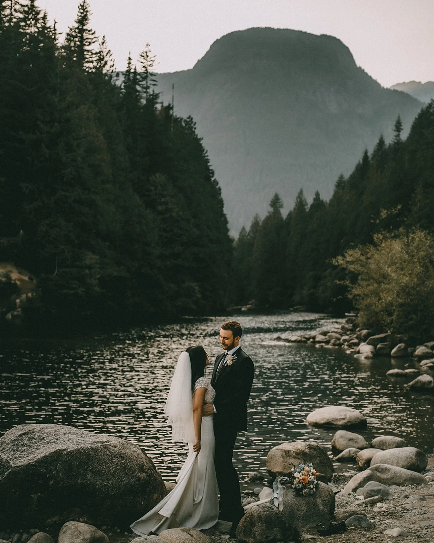 Something about private vows in the forest &amp; a slow wander around the lake on a summer night. 

@amandacoldicuttphoto 
@caitlinj_makeup
@bridalbeginnings