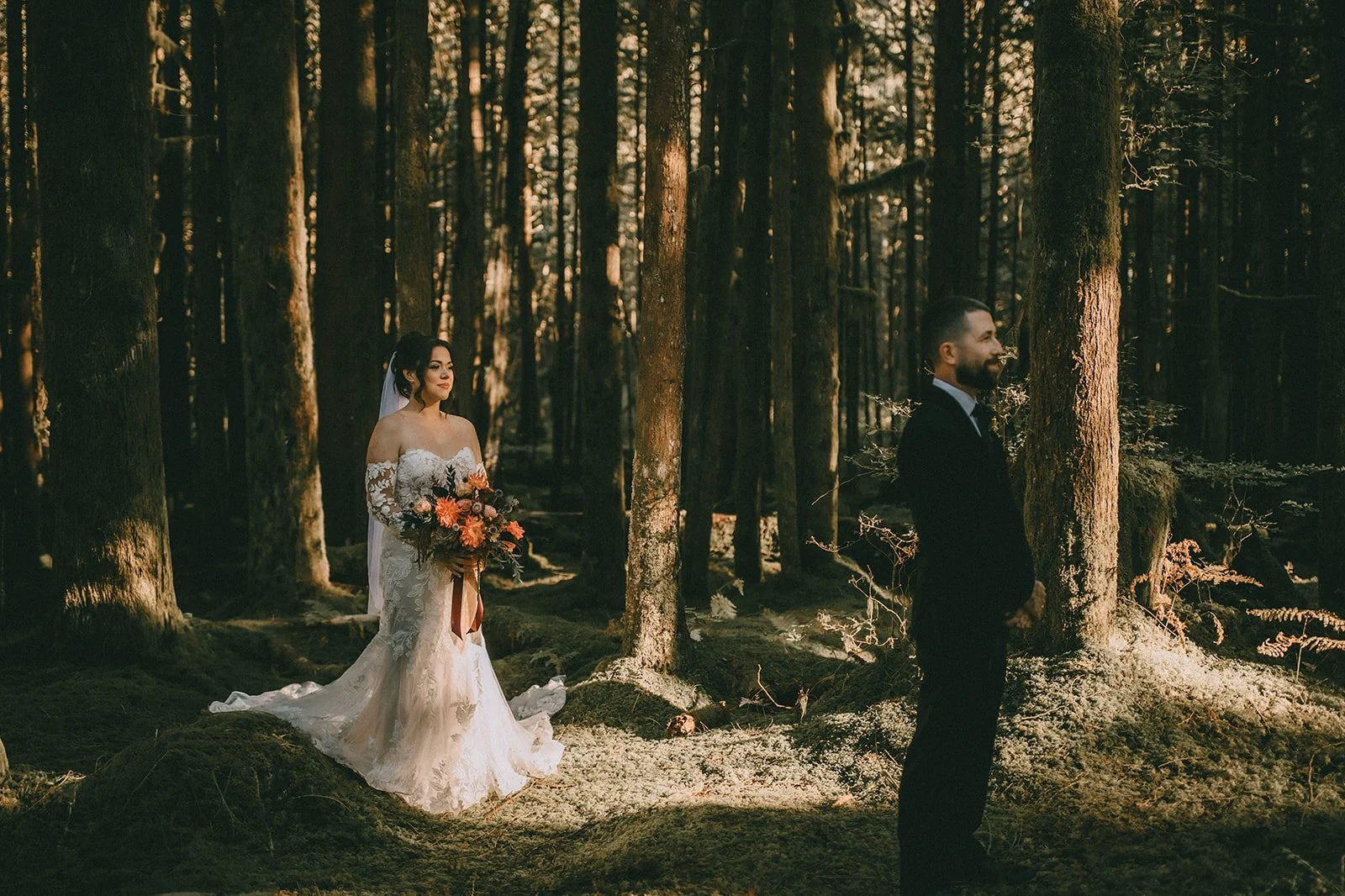 elopement at spirea nature trail
