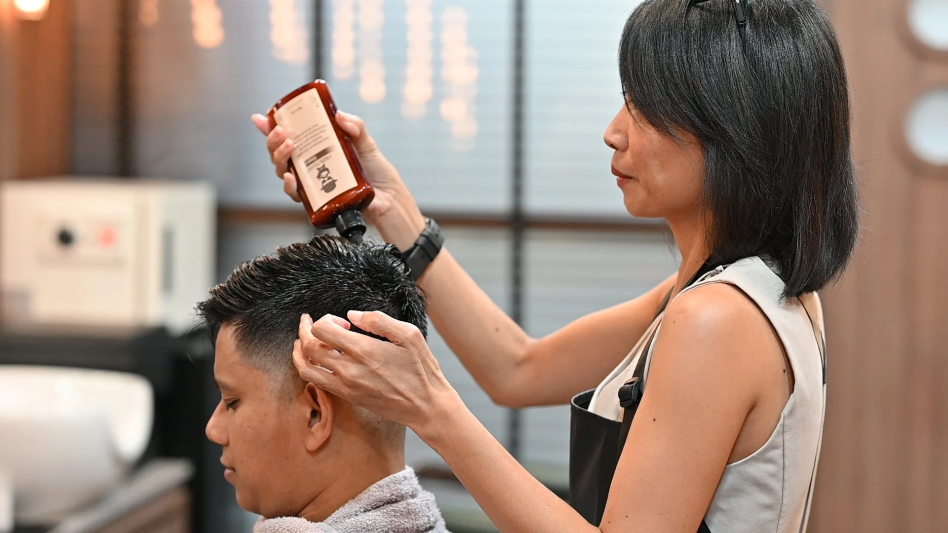 When life gets stressful, treat your scalp like royalty.  This is not just a treatment — it’s therapy in a bottle. 