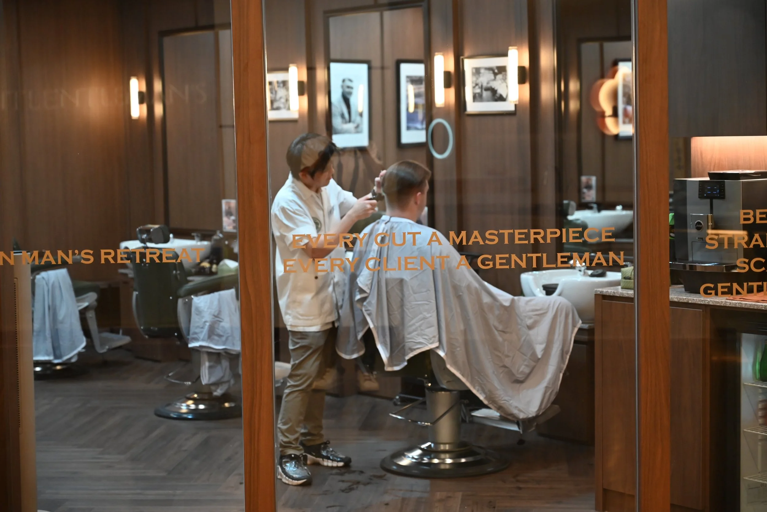 Your First Visit to Gentleman’s Cuts Marina One: What to Expect