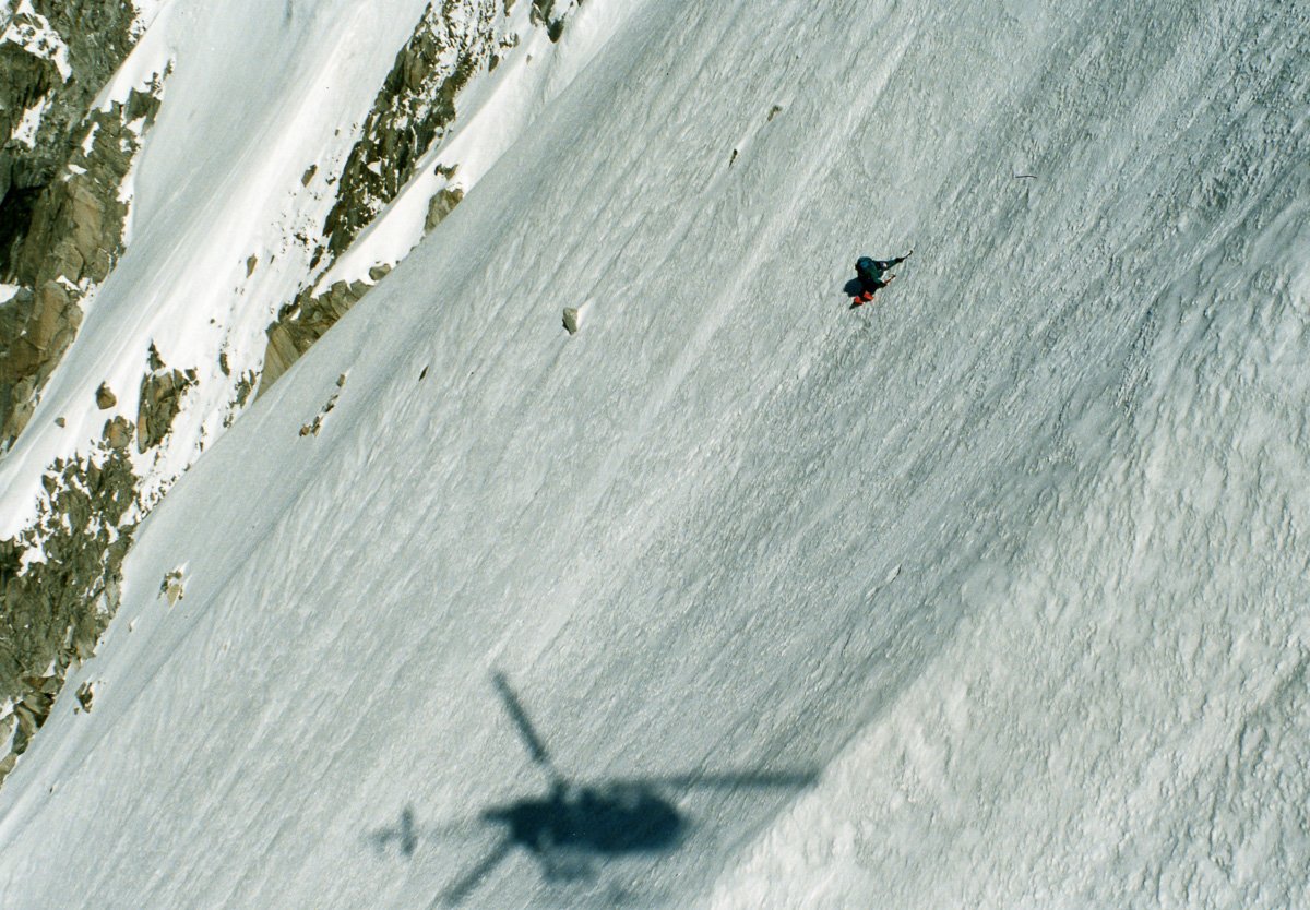 Summer 1991: ABC television came to Chamonix to shoot an episode of “The Extreme Edge” featuring me soloing the Frendo Spur on the north face of the Aiguille du Midi. David Breashears (who passed away in 2024) filmed me from various locations on the