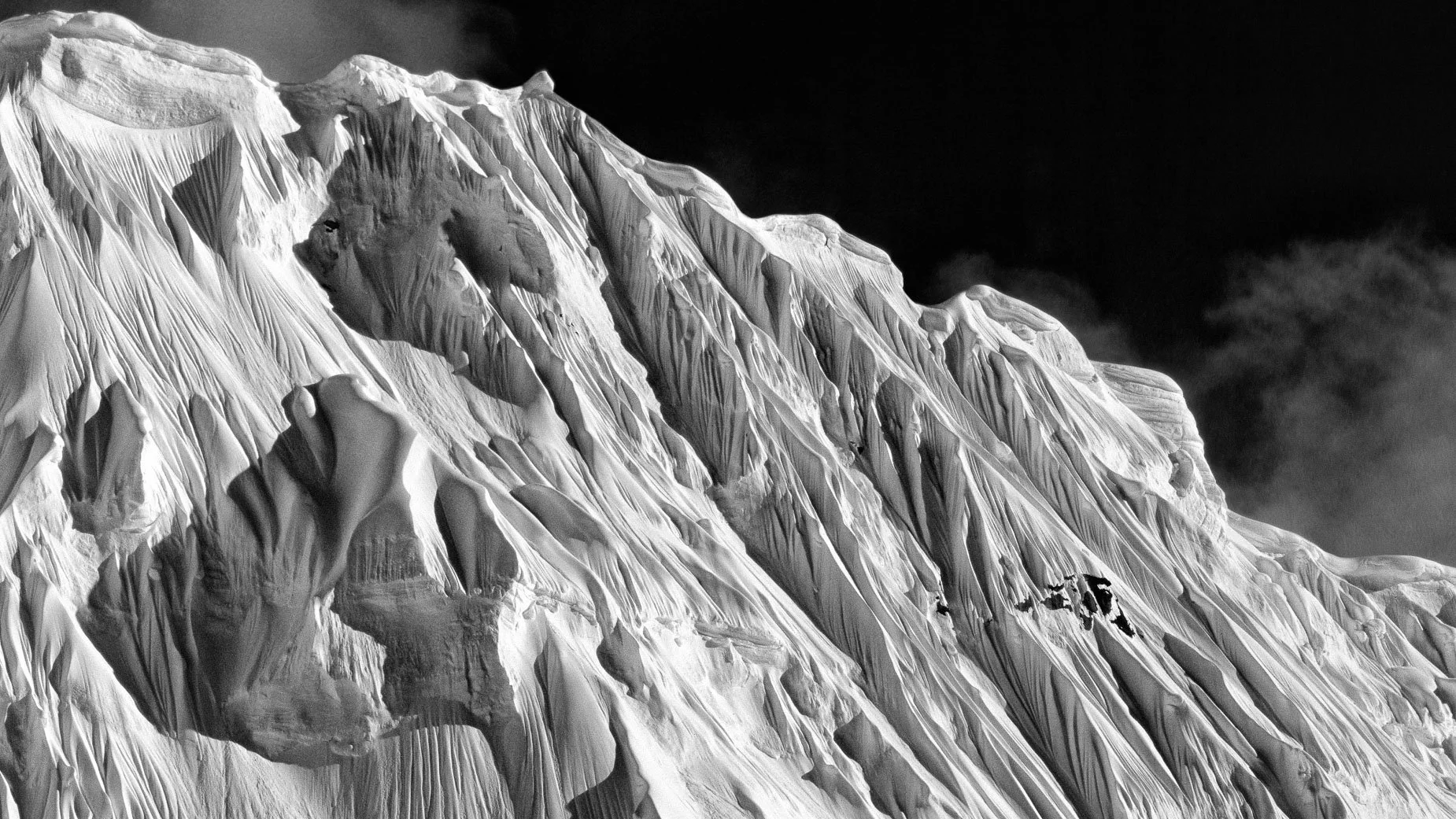 Huntington Detail 1-Edit_1850.jpg