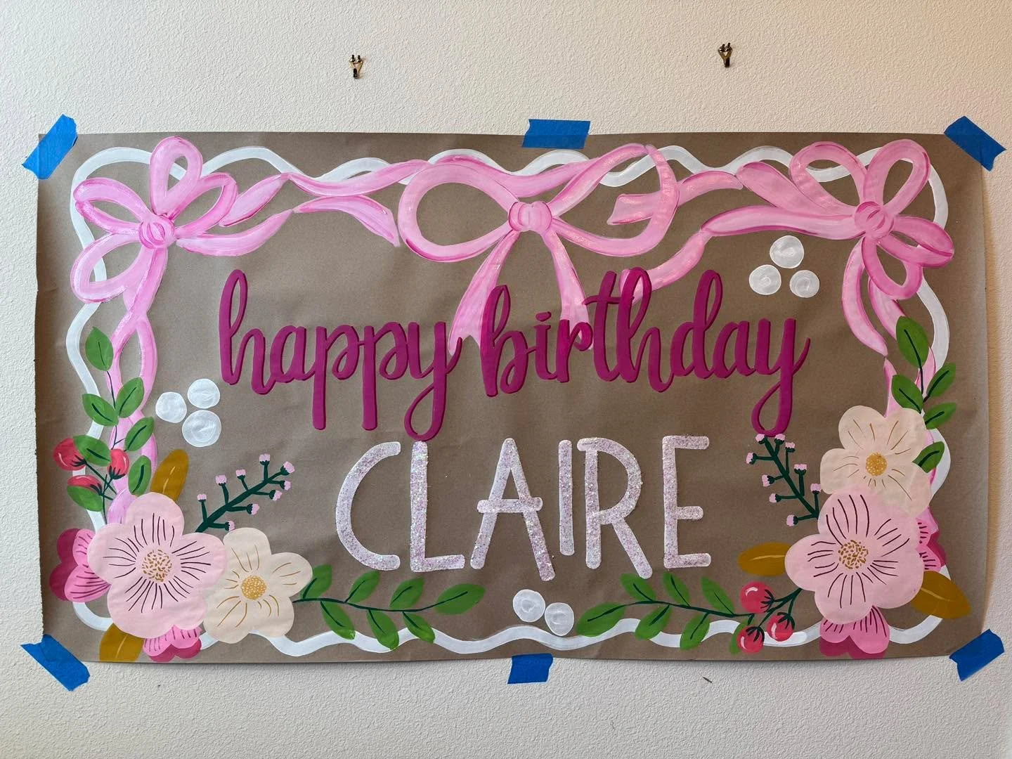 Three banners down already this week, and each one headed somewhere special! β¨
π A bright birthday banner for a sweet girl’s celebration
π A cheerful “Happy Fall Y’all” for a teacher’s lounge
π A bold “Happy Ho