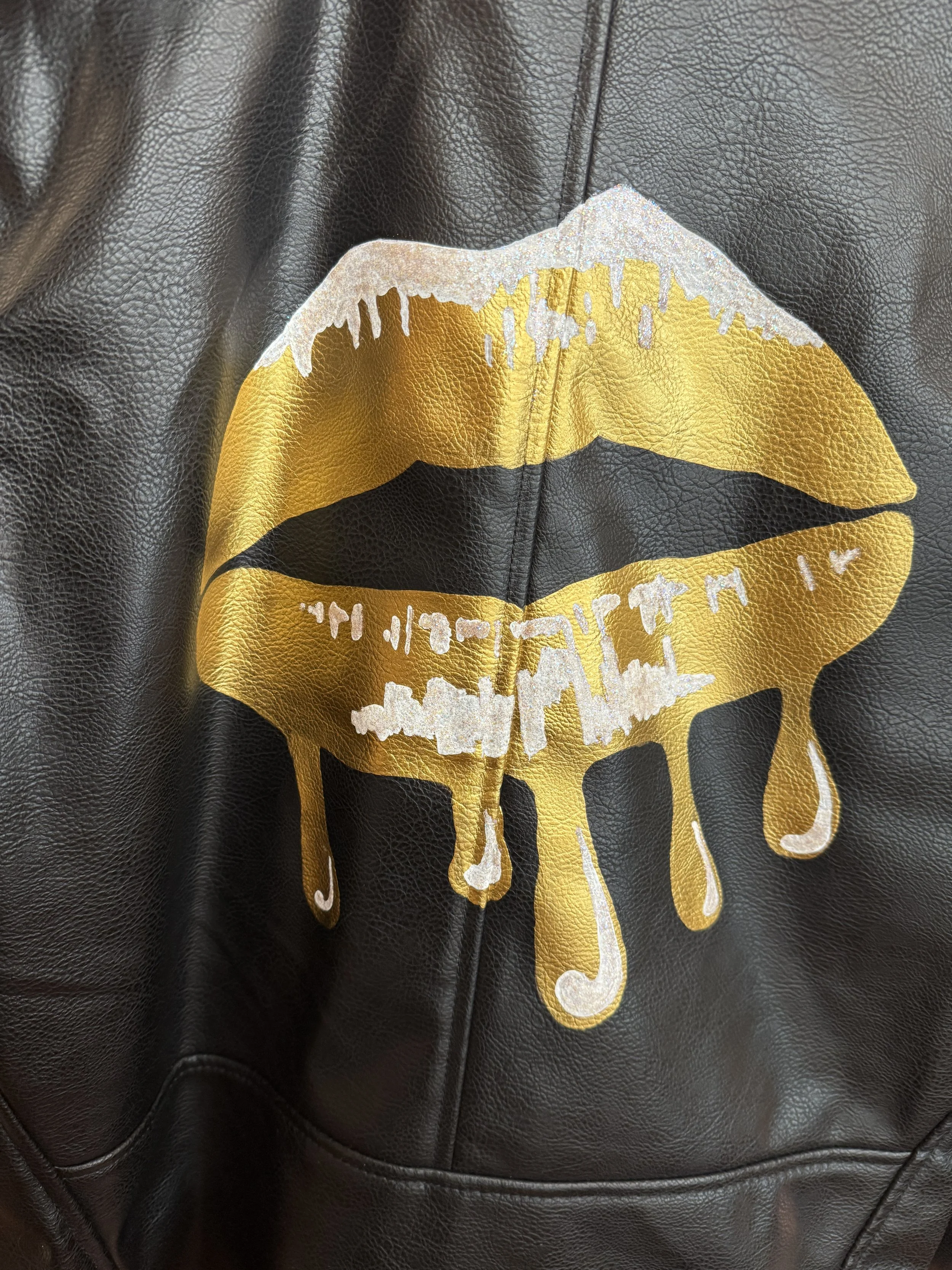 hand-painted-leather-jacket-gold-lips.jpg