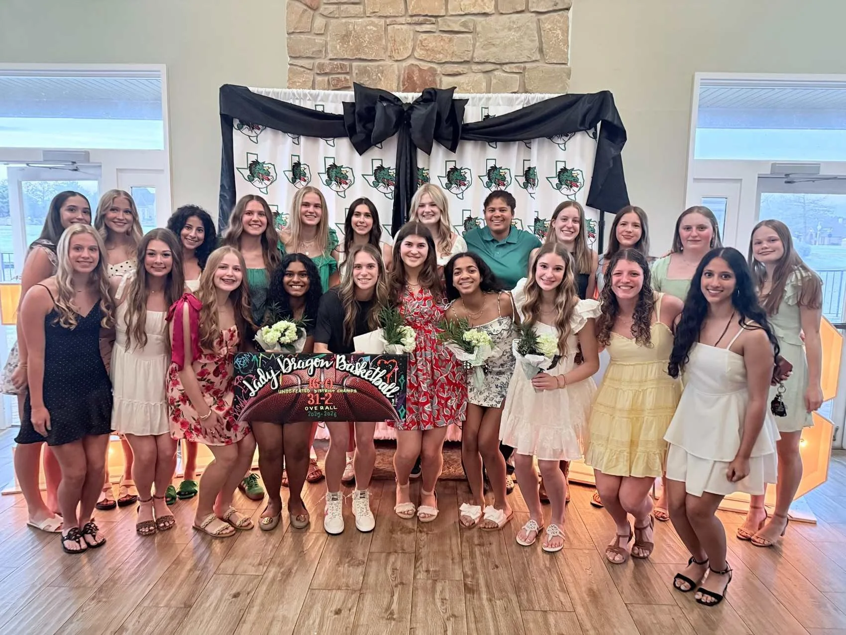 custom-lady-dragons-basketball-team-canvas.jpg