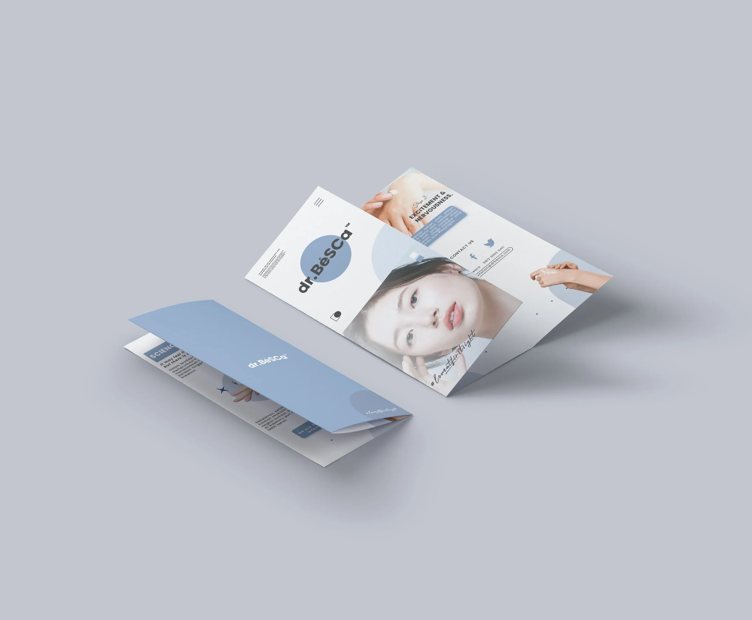 Brochure_Mockup.jpg