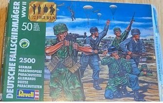 GermanParatroopers_1_Load.jpg
