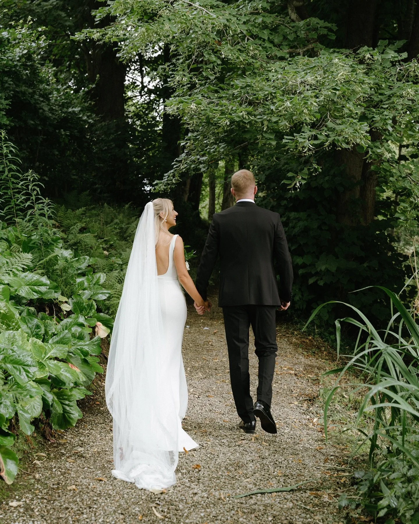 Sneak peeks for Aimee &amp; Jimmy 🌿🤍