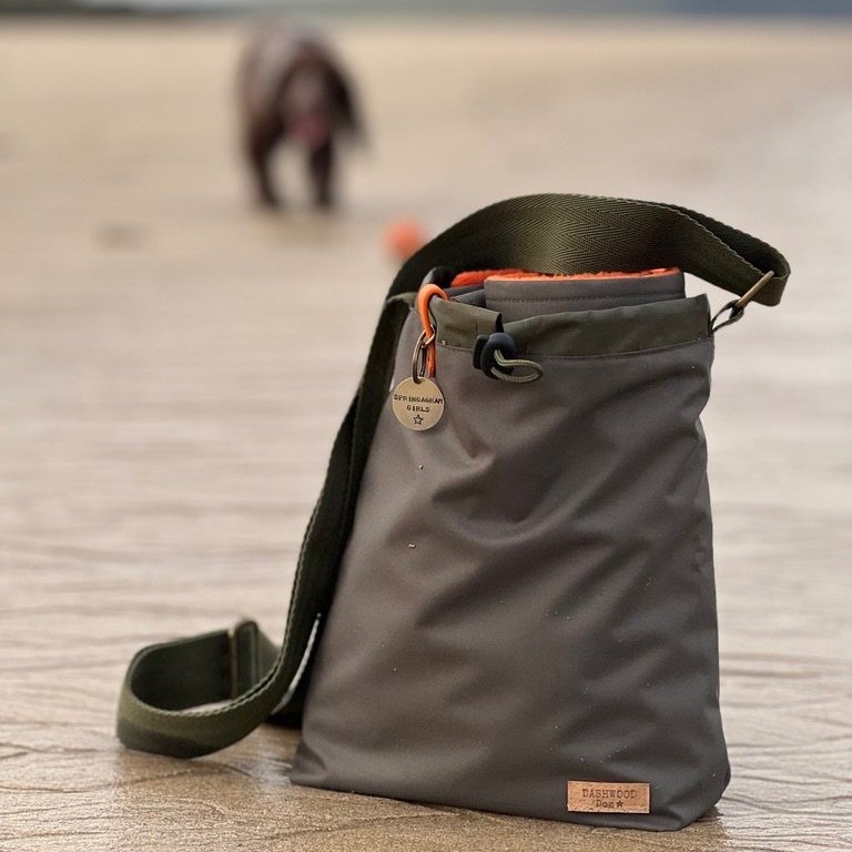 Dashwood Dog Waterproof Crossbody Kit Bag