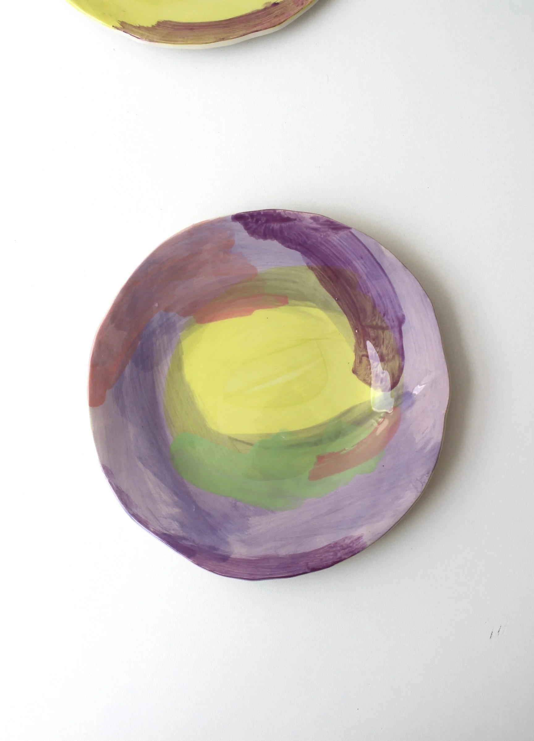 Assiette violette