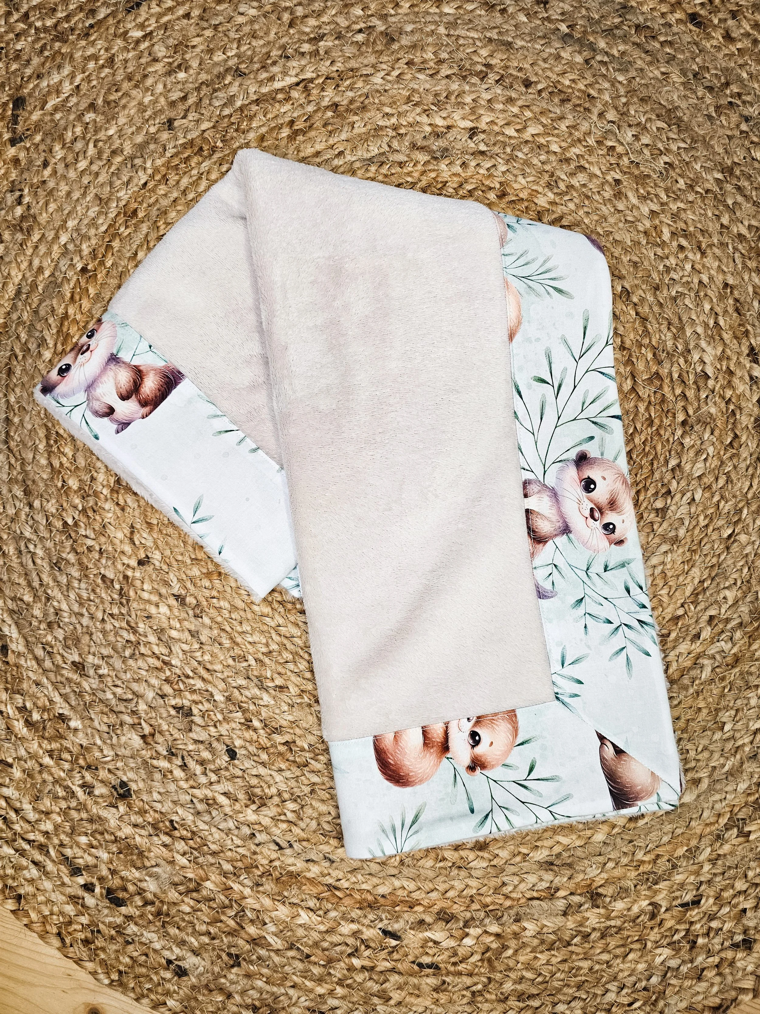 PLAIDS BEBE LOUTRES (2).jpg