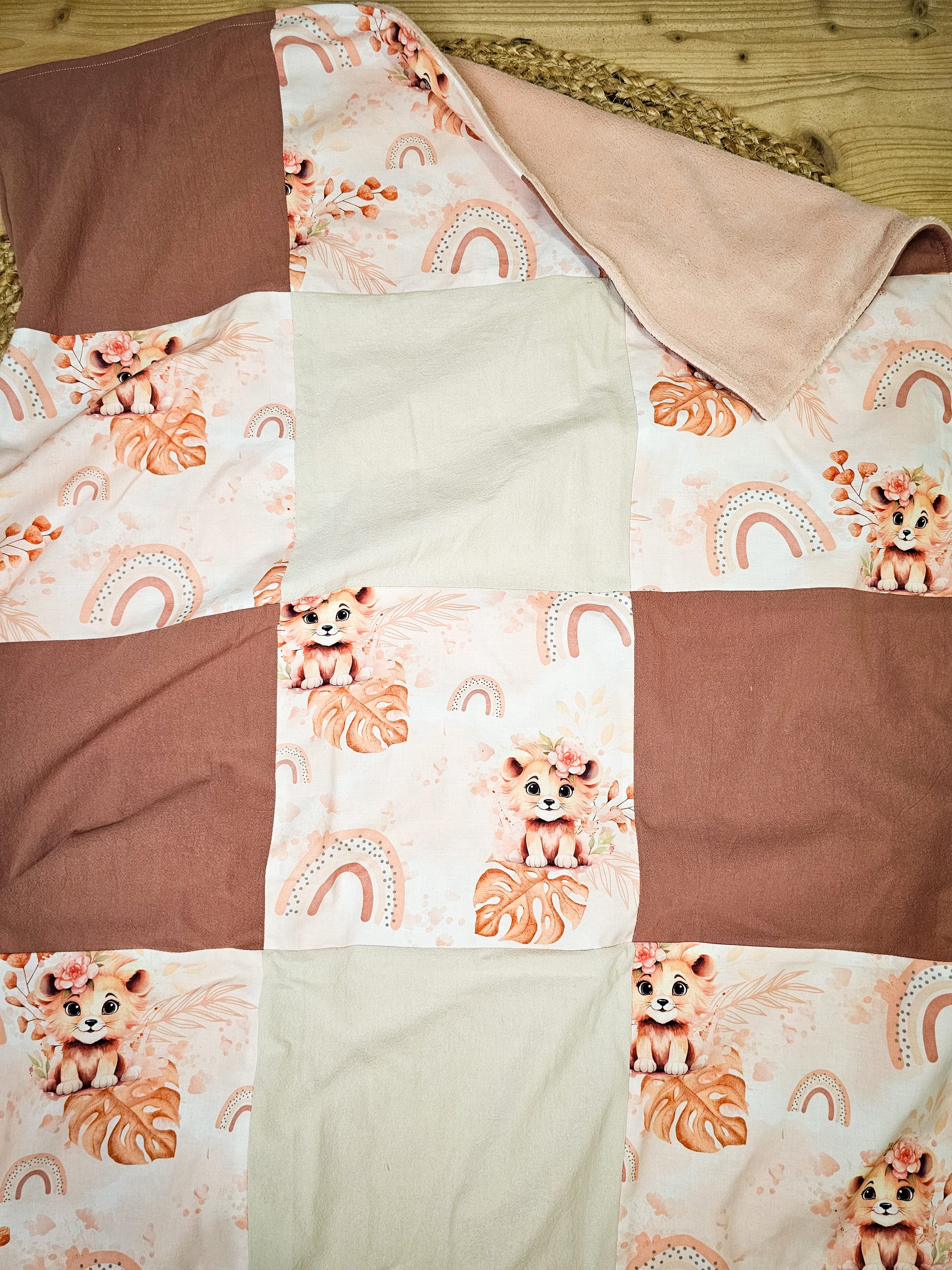 COUVERTURE LIONNE (2).jpg