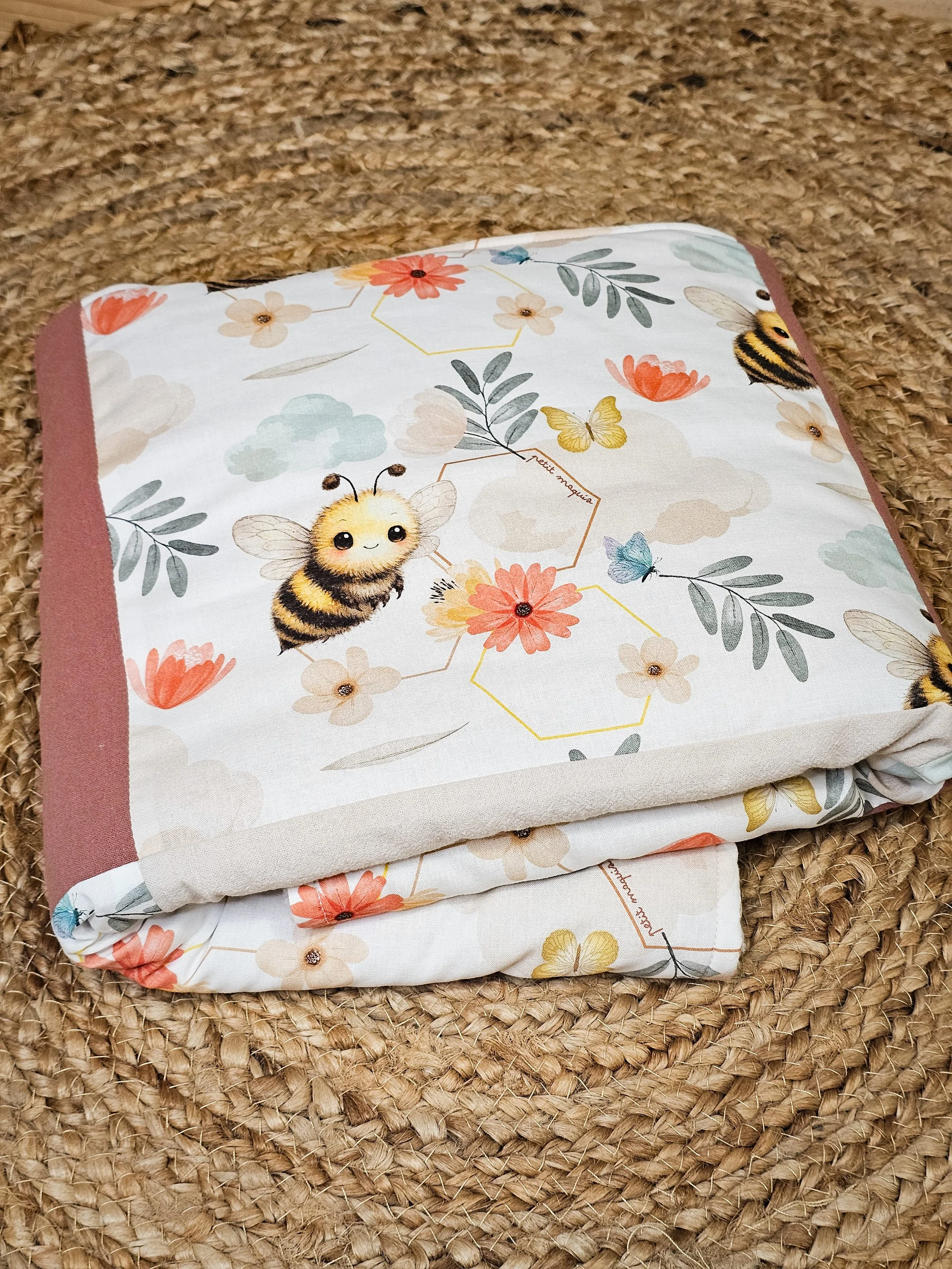 COUVERTURE ABEILLE (7).jpg