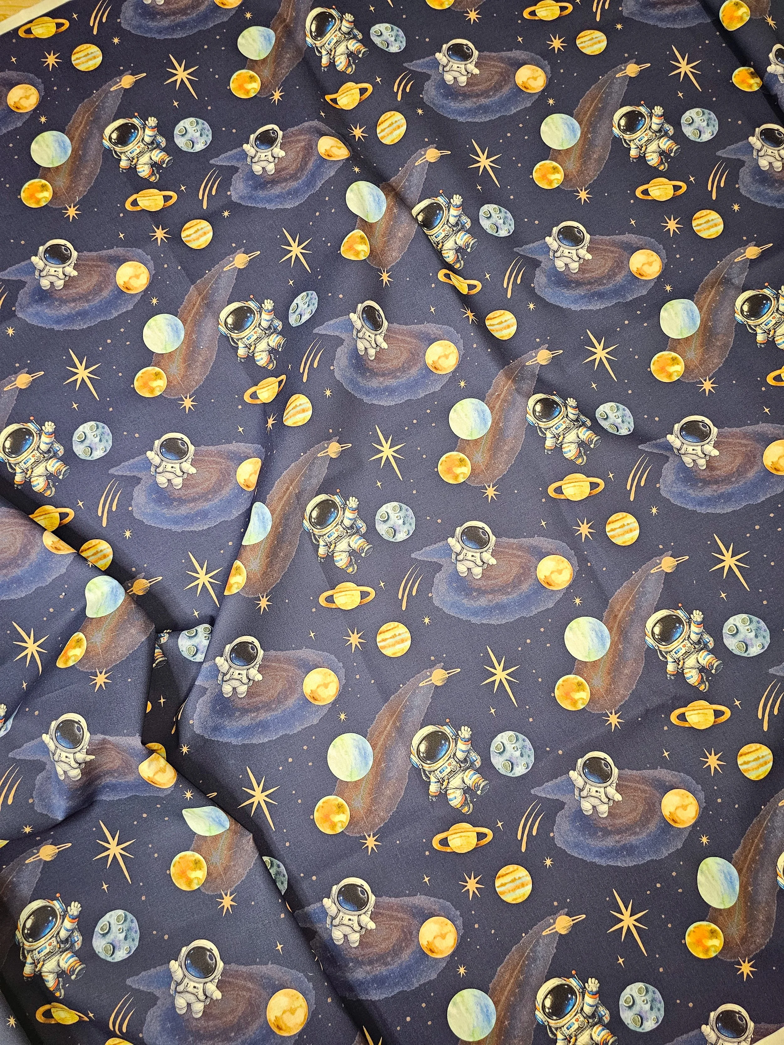 TISSU EXCLU VENTE (1).jpg