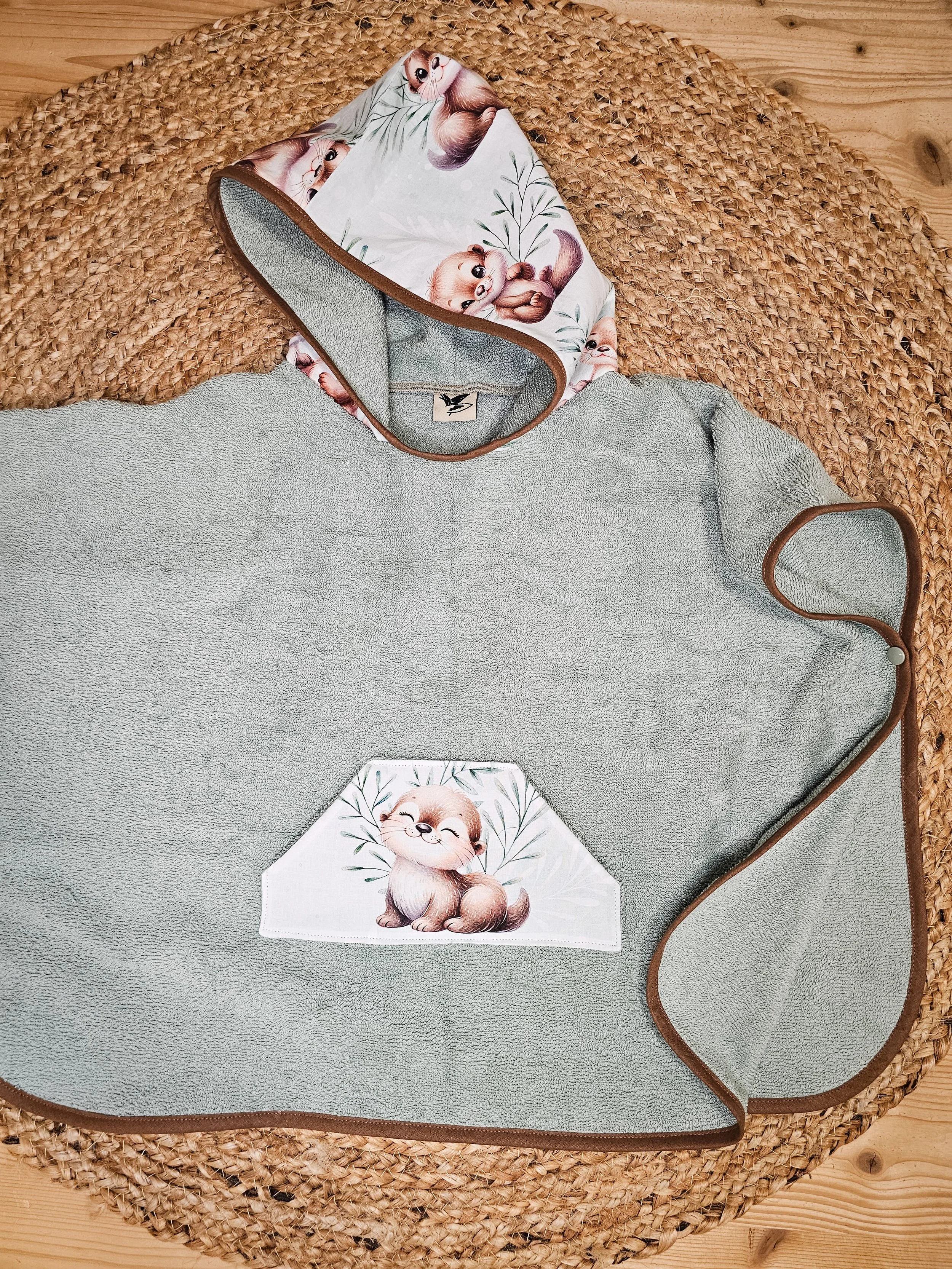 PONCHO BEBE LOUTRES (3).jpg