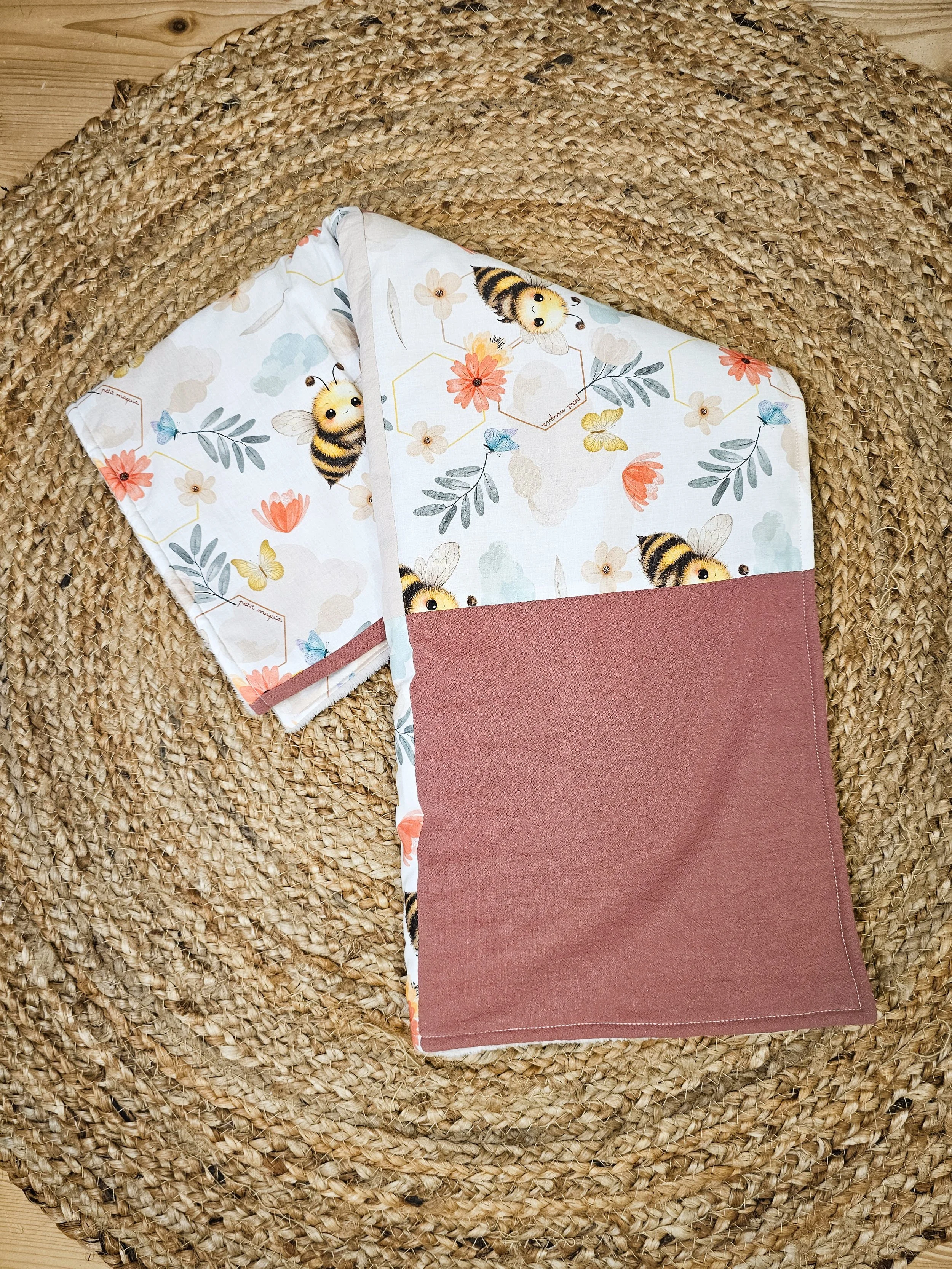 COUVERTURE ABEILLE (8).jpg