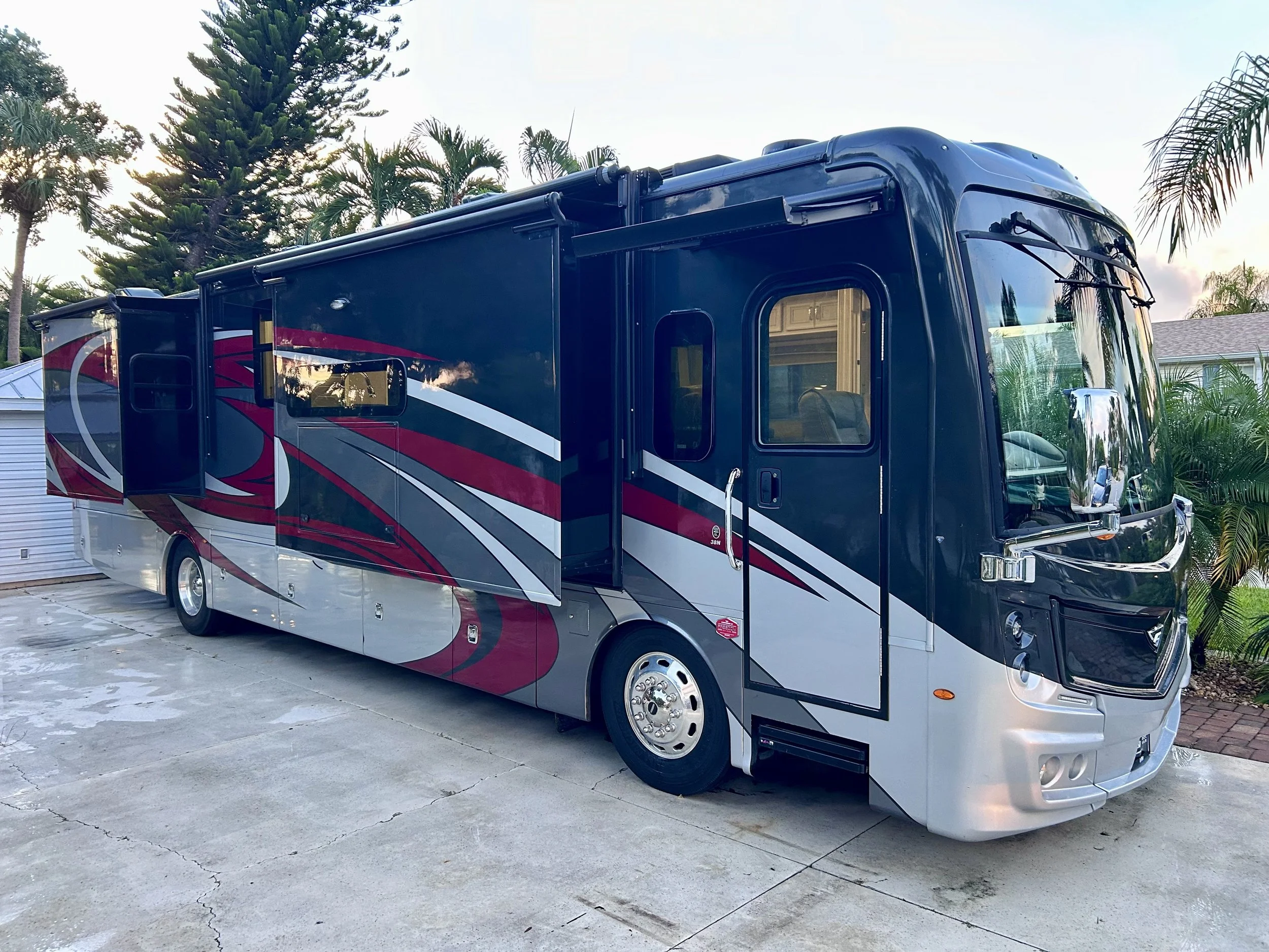 2022 Fleetwood Discovery 38N - $185,000  Are You Ready for Your Next Adventure?