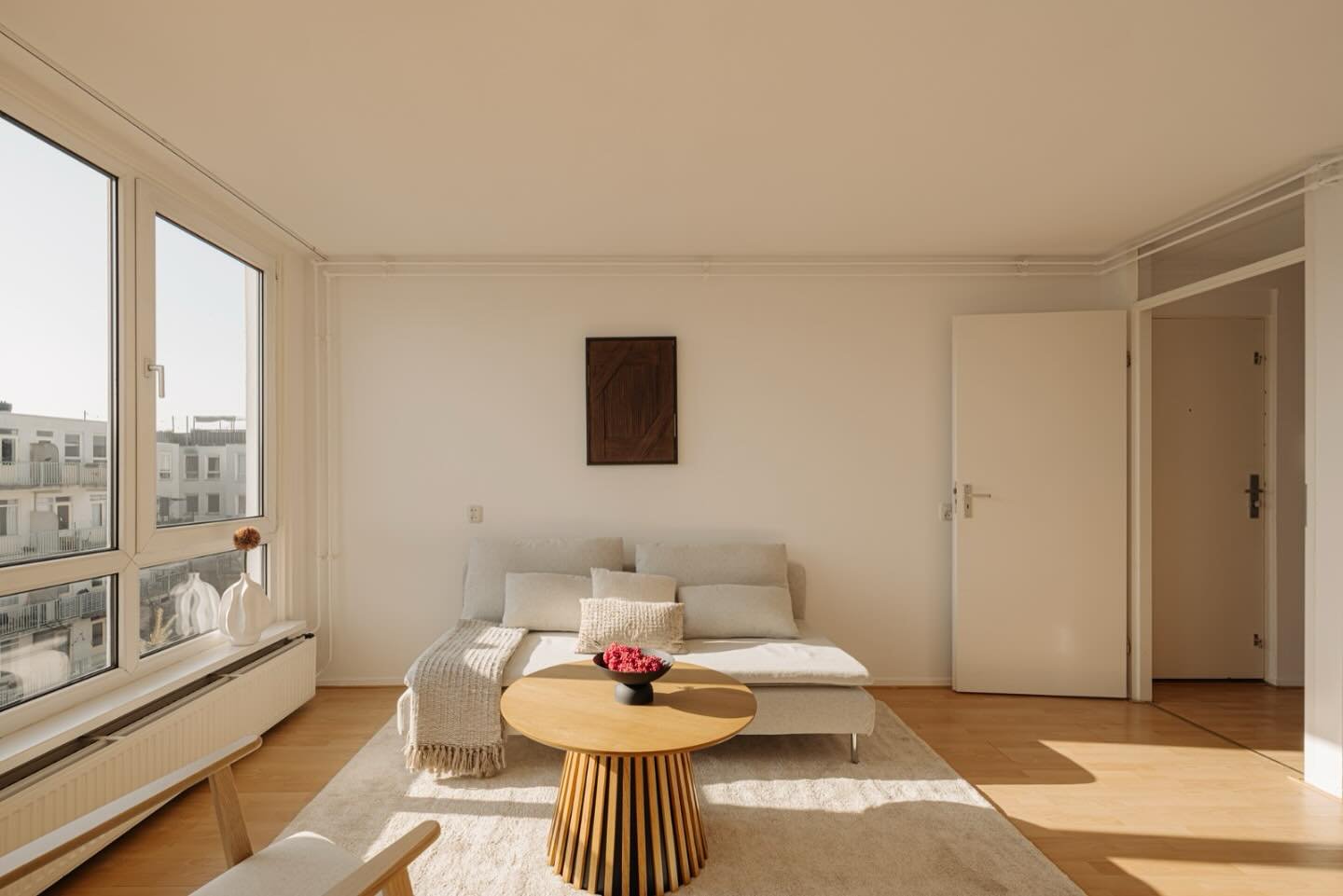☀️💛
#vastgoedstyling #homestaging #stylist #amsterdam #nowforsale #interiors #interiorstyling #interieur #homegoals #forsale #verkoopstyling #makelaar #makelaardij #realestate #vastgoed #interieurinrichting #interieuradvies #casaroos