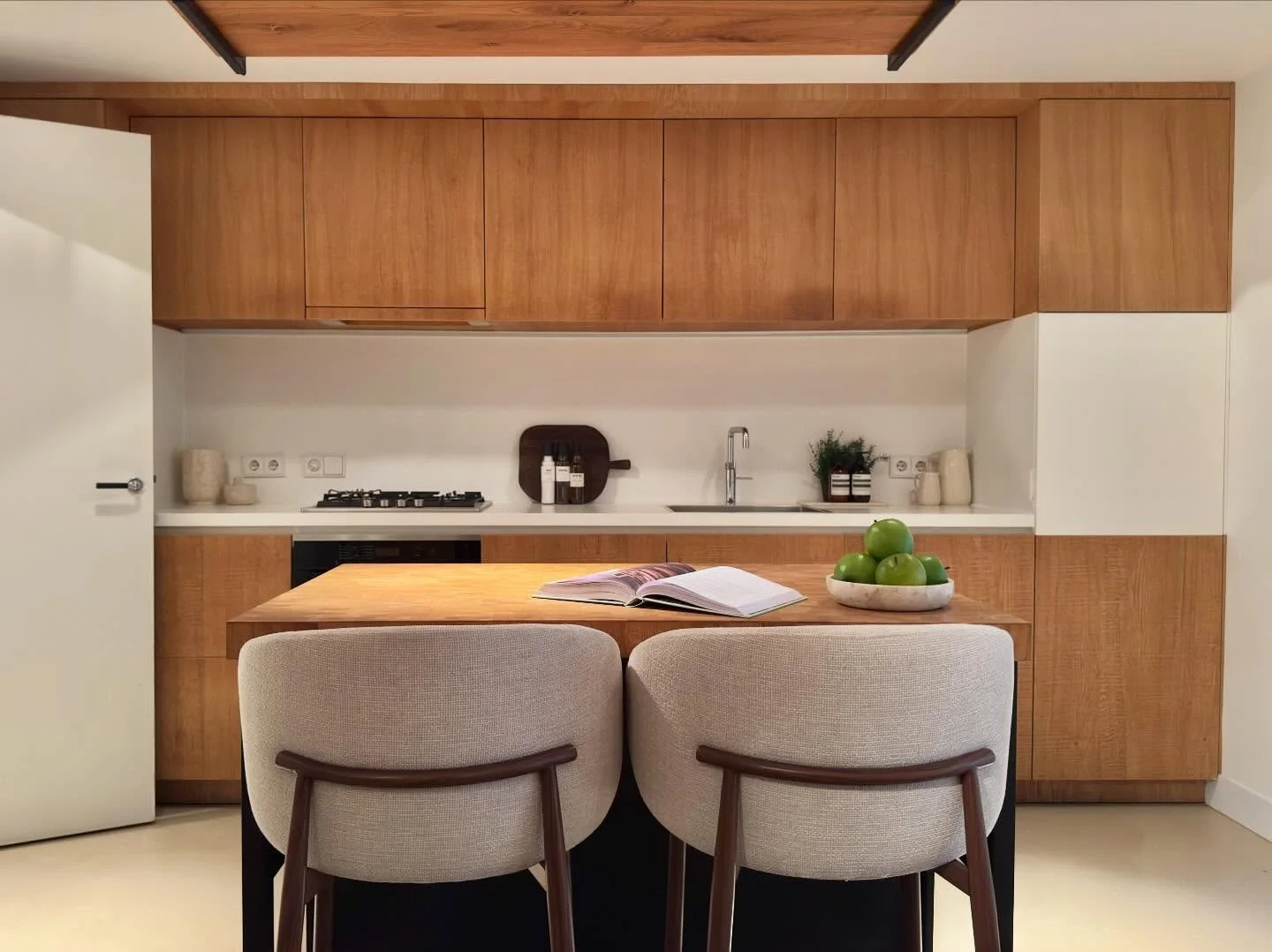 🍏

#vastgoedstyling #homestaging #stylist #amsterdam #verkoopstyling