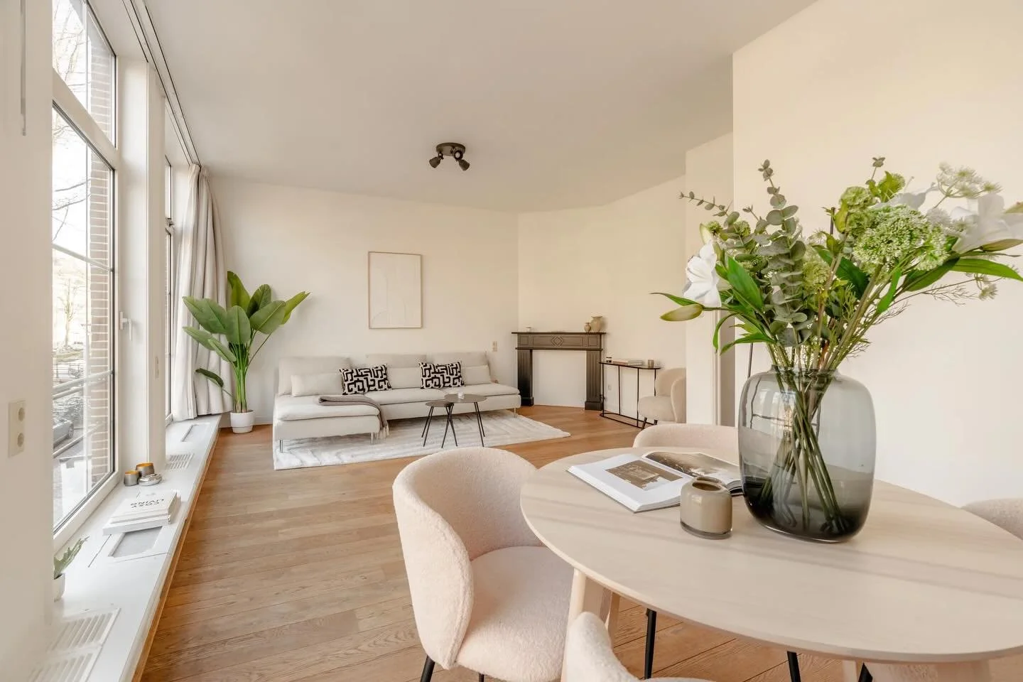 🌿

#vastgoedstyling #homestaging #stylist #amsterdam #verkoopstyling