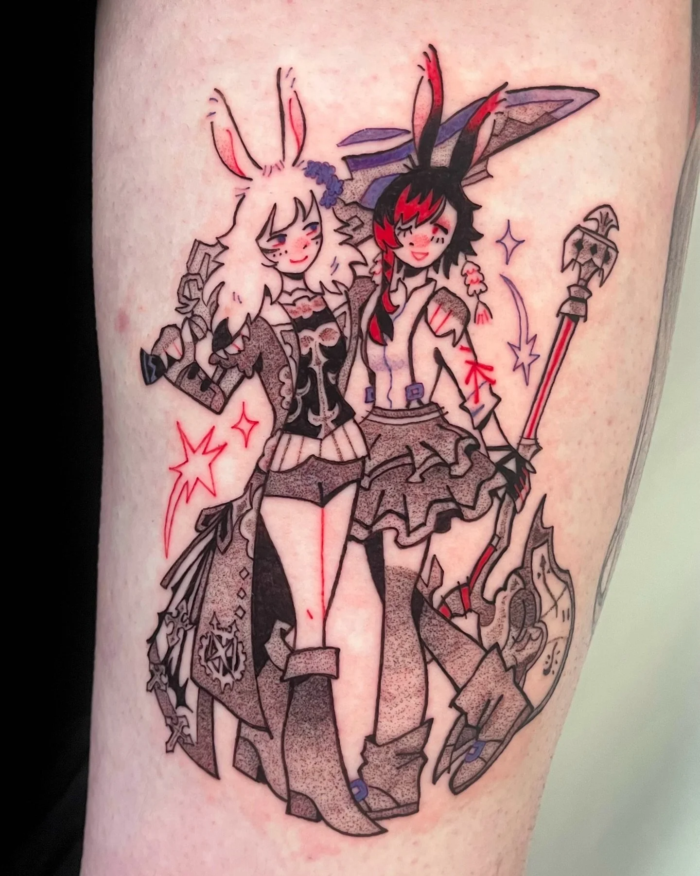 Custom final fantasy XIV design and altered flash for Ivy!! Thank you for making the trip and sitting so well I had a blast :)).
.
.
.
.
.
#tattoomontreal #finalfantasyxiv #montrealtattooartist #illustrativetattoo #blackandredtattoo