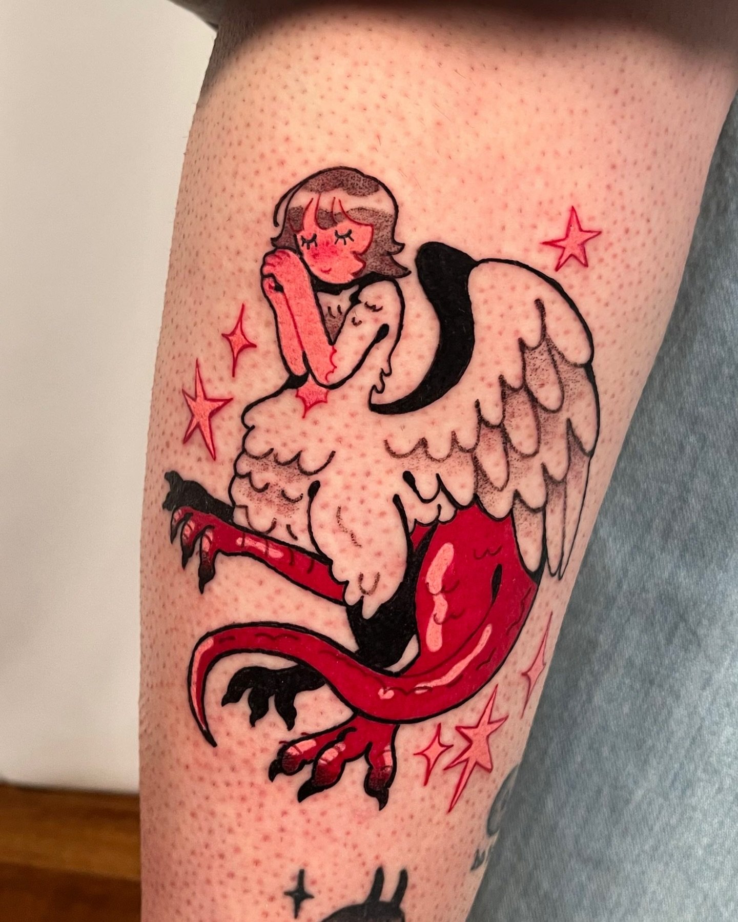 Loved doing this chimera Falin from dungeon meshi for Madzia!! Thank you so much again for your trust! You can see another tattoo we did healed below :3.
.
.
.
.
.
#dungeonmeshi #montrealtattoo #illustrativetattoos #femaletattooartist #montrealtattoo