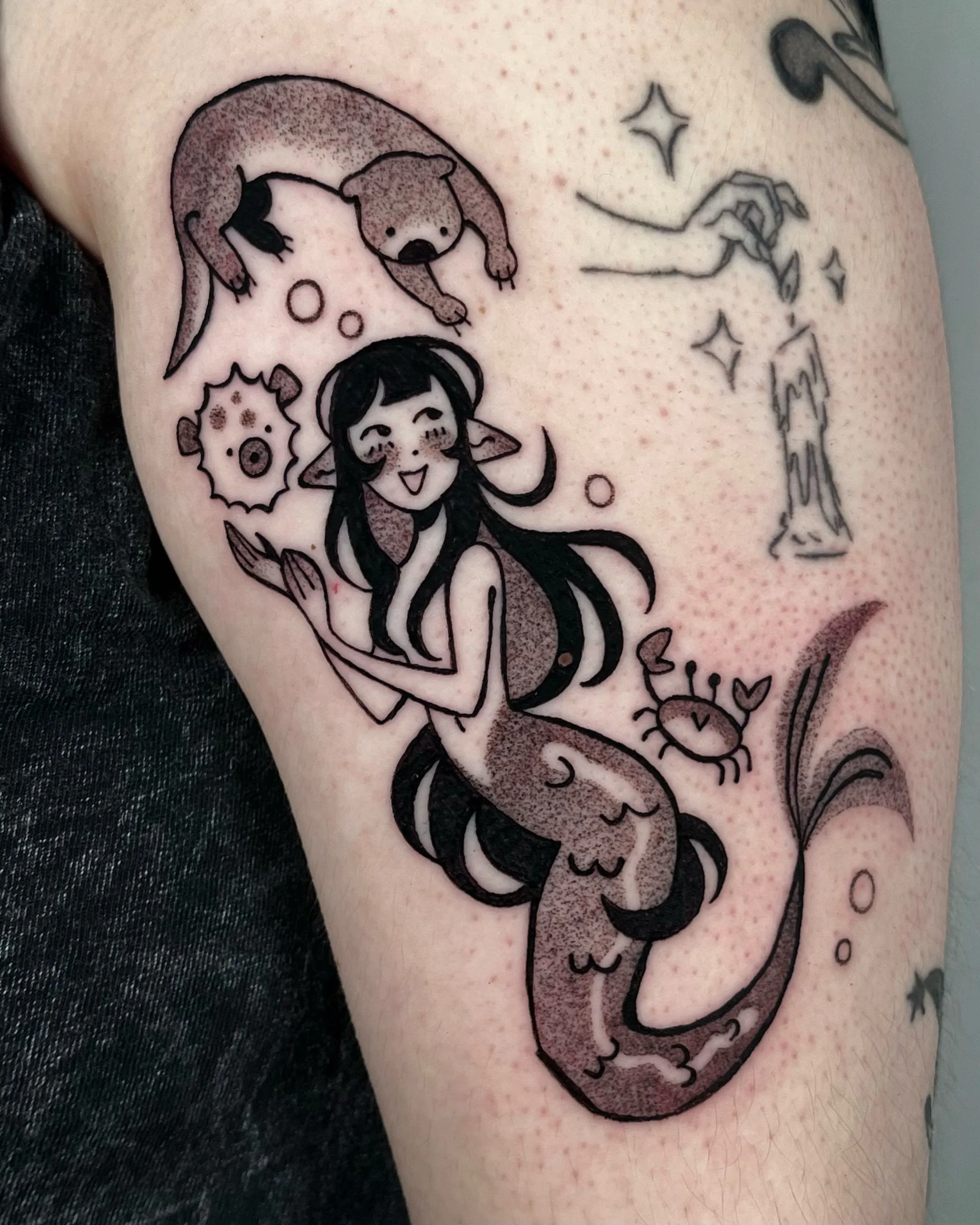 Had so much fun designing this mermaid for Zoe!! Thank you once again :) I looove how she turned out. I think this is my first time tattooing a mermaid :o I&rsquo;d love to do more!
.
.
.
.
.
#montrealtattooartist #tattoomontreal #illustrativetattoos