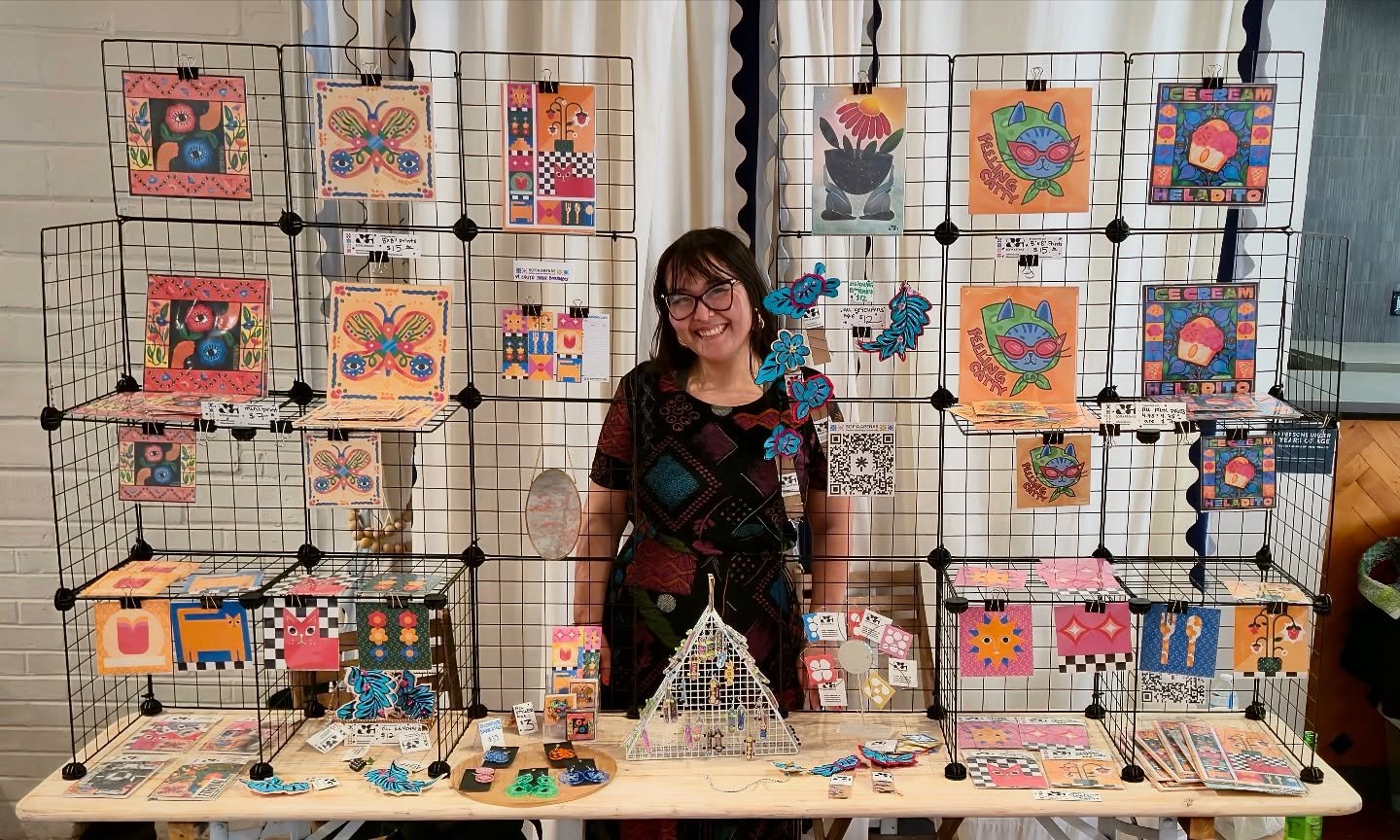 Swipe to see the setup vs the packup 📦✨
First market of the season at @plentymercantile❗️It was a blast getting to share what I’ve been working on in the background since the start of the year 🫶 Super thanks to everyone who came out and hi t