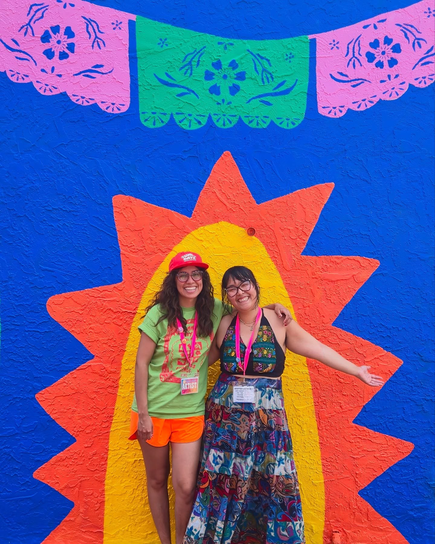 THAT’S A WRAP 🌈🌞
This mural holds a special place in my heart. Can’t believe @sunnydayzmuralfest in @calledoscinco is already over!
This wall used to be covered in graffiti most people overlooked. But this week, we saw folks stopping