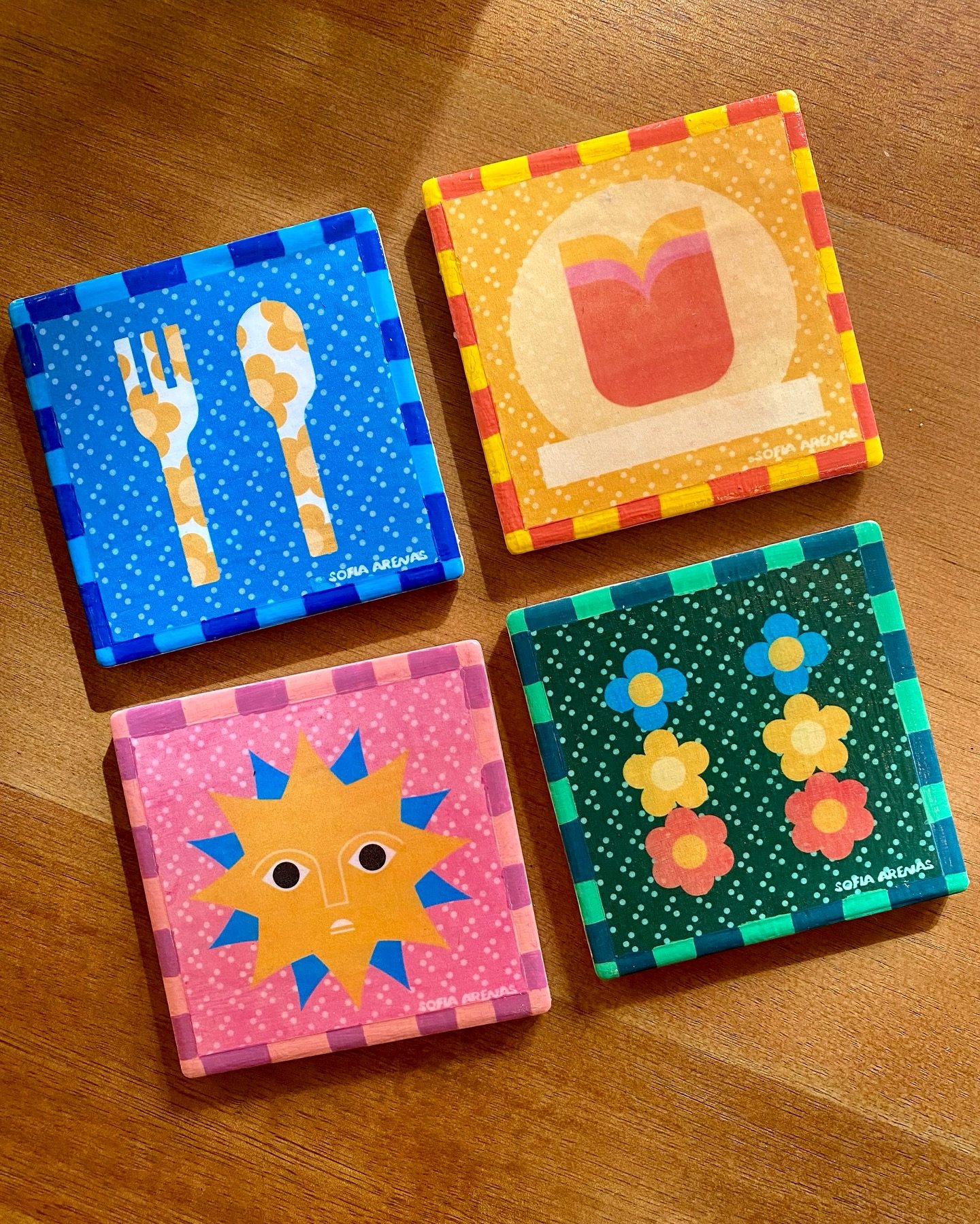 Tiles on tiles on tiles! 🌈🖼️
Lots of people say my illustration style really resembles tiles, which it does! Growing up, my family home was decorated with tile art and it inspires how I like to structure my own pieces. So it’s been heartwarm