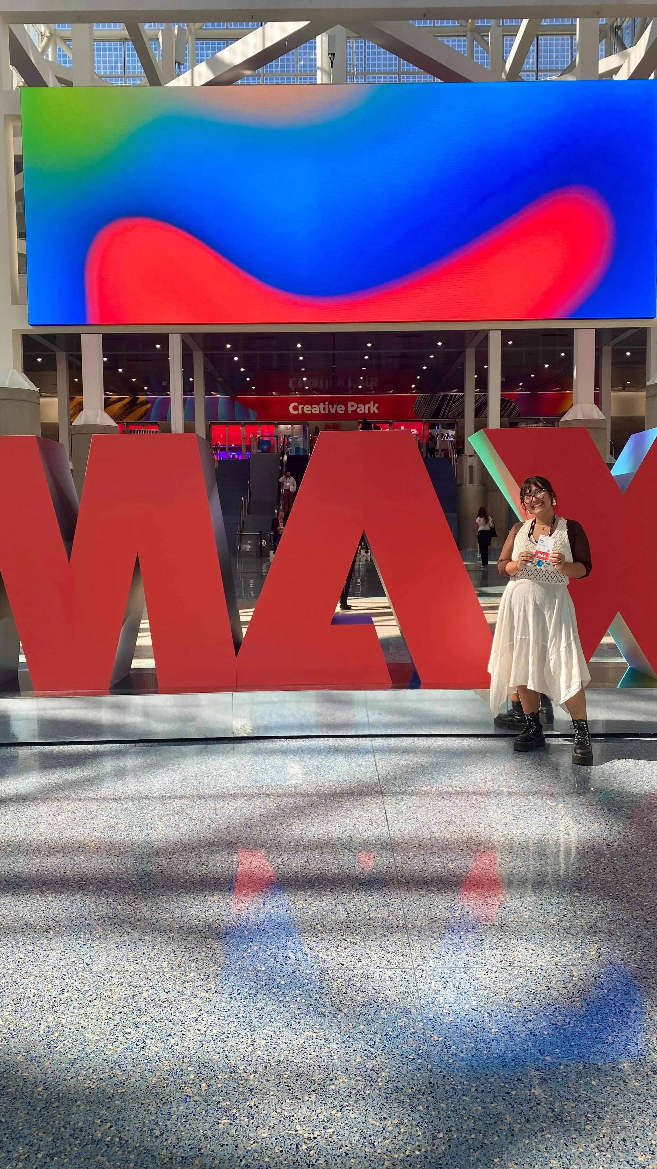 Visiting the largest creative conference, @adobe MAX 🌈
Catching sessions and seeing what’s next in design and creative work~ This week has been full of connecting, getting re-inspired, and coming up with new ideas 💭
Can’t wait to brin