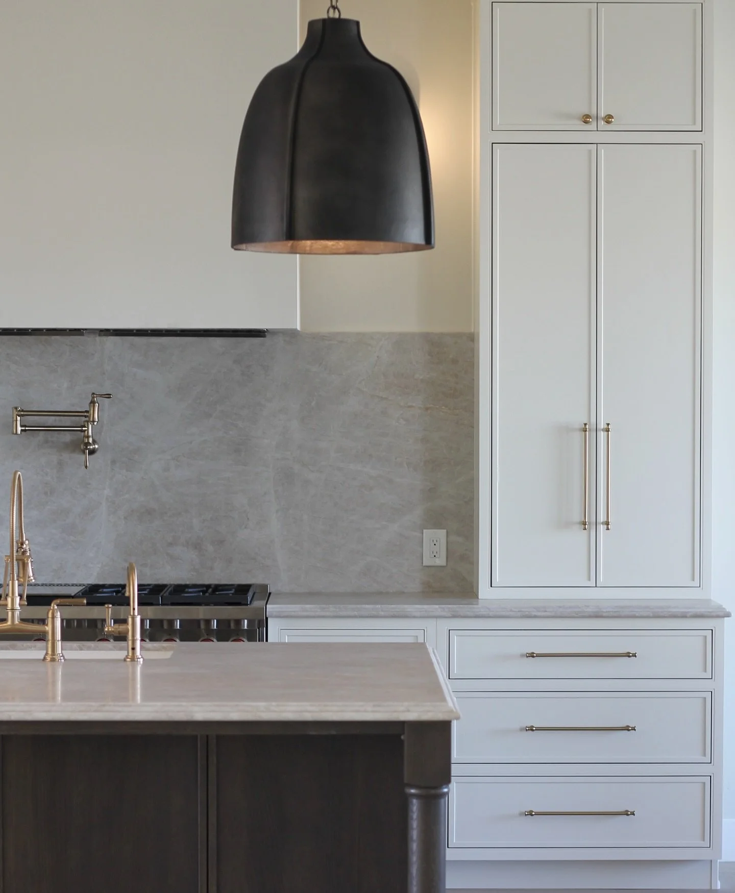 Simplicity says everything.

It&rsquo;s the quiet foundation that lets a home truly live, where nothing feels overdone, yet every detail is considered. A space that moves with ease, feels effortless, and becomes a seamless backdrop to your everyday m