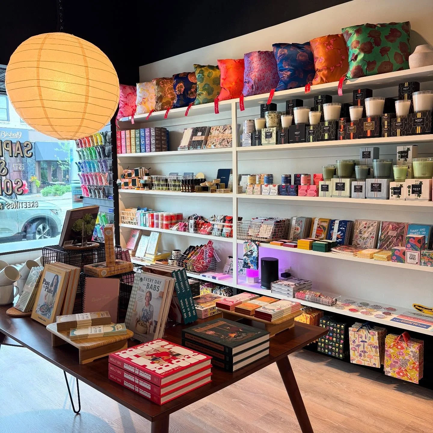 Marylouise pillows and tons of colorful gifts @saplingandsons in Mt. Lebanon, PA! ❤️

#flowers #flowerlovers #handmade #handmadepittsburgh