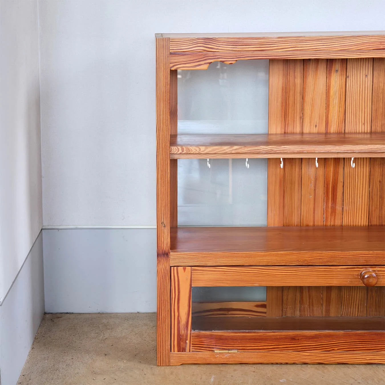 PitchPine_0002_Furniture shots5097.jpg