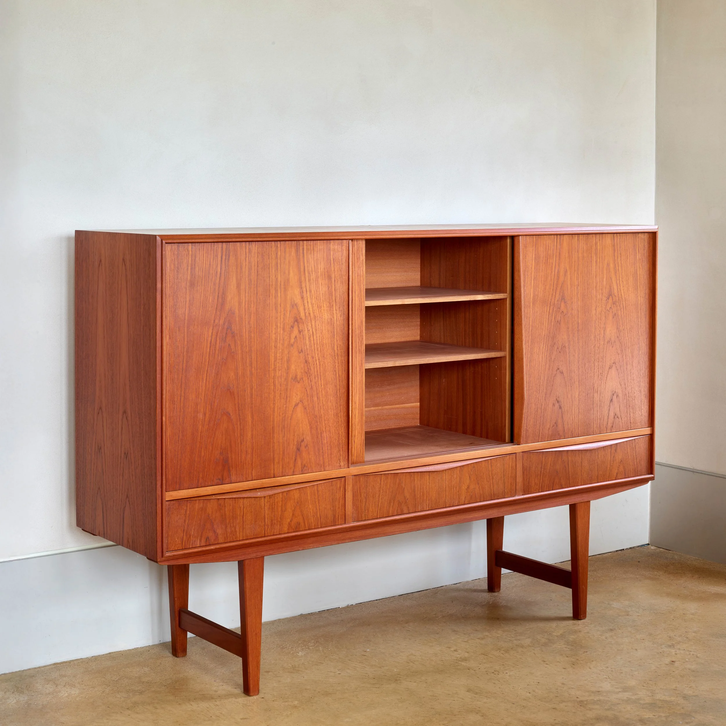 Tall sideboard.psd_0004_Hester 2124496v6.jpg