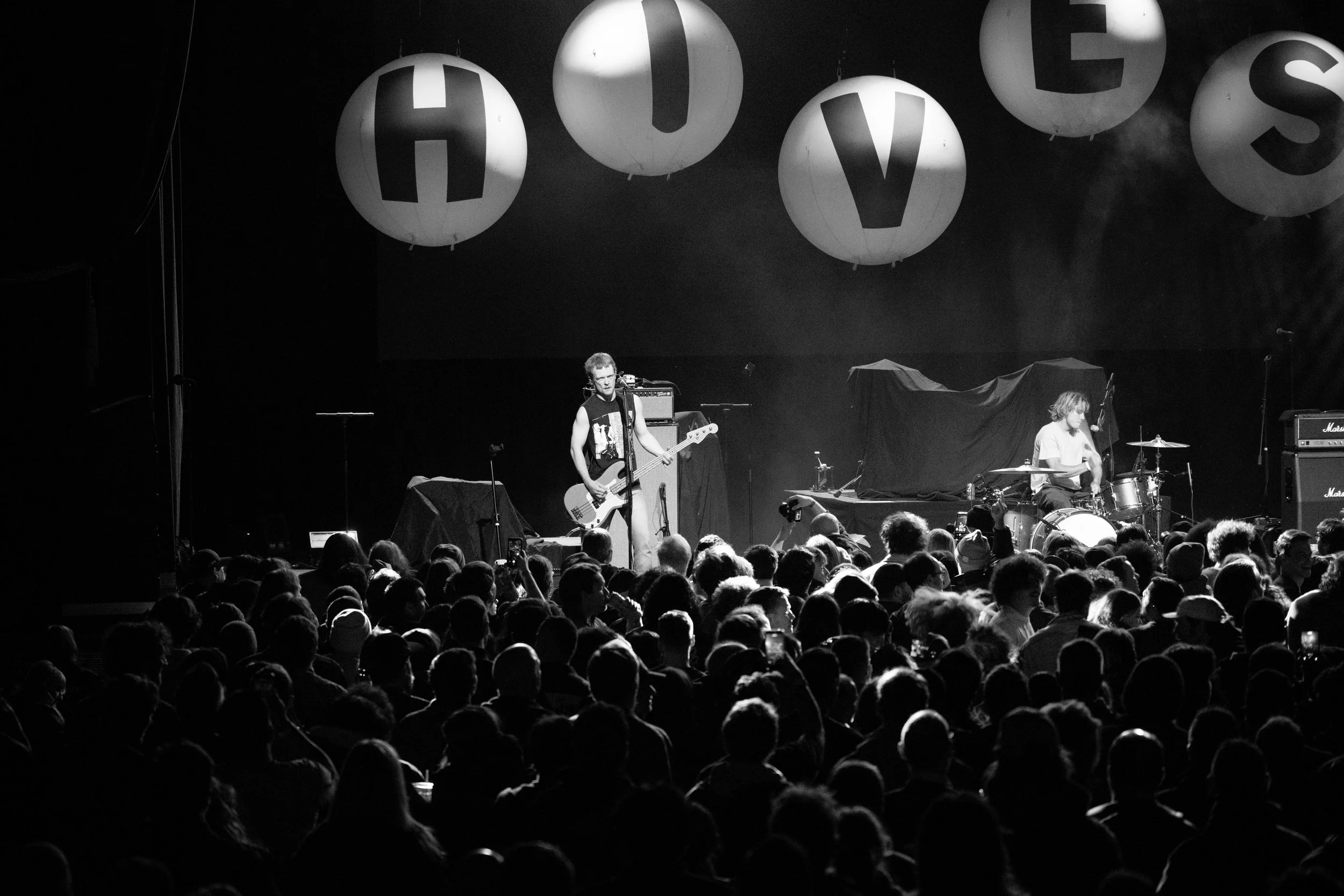 THE HIVES THE CHATS BROOKLYN PARAMOUNT PHOTOGRAPHED BY ANDREW WILLIS 10.jpg