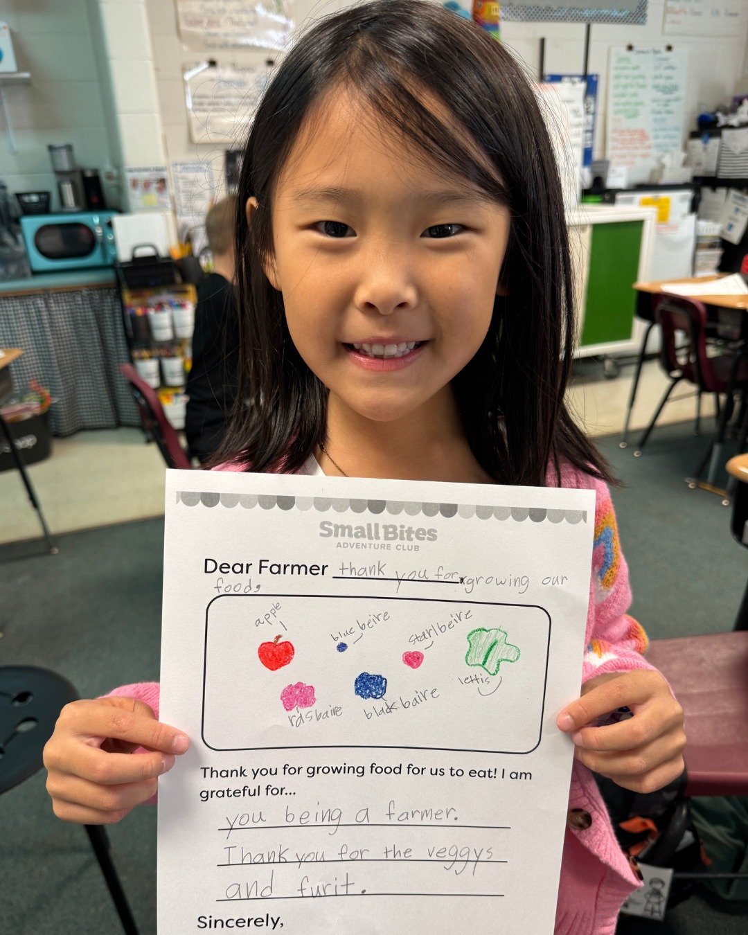 🦃🍁🍂🥧🍽️🍠🍗🌽🥔🍎🍂🥕🧡🍂

What would Thanksgiving be without our farmers? We don&rsquo;t want to find out!

Thank you to the farmers who make every feast possible.

Happy Thanksgiving from the Small Bites Team!