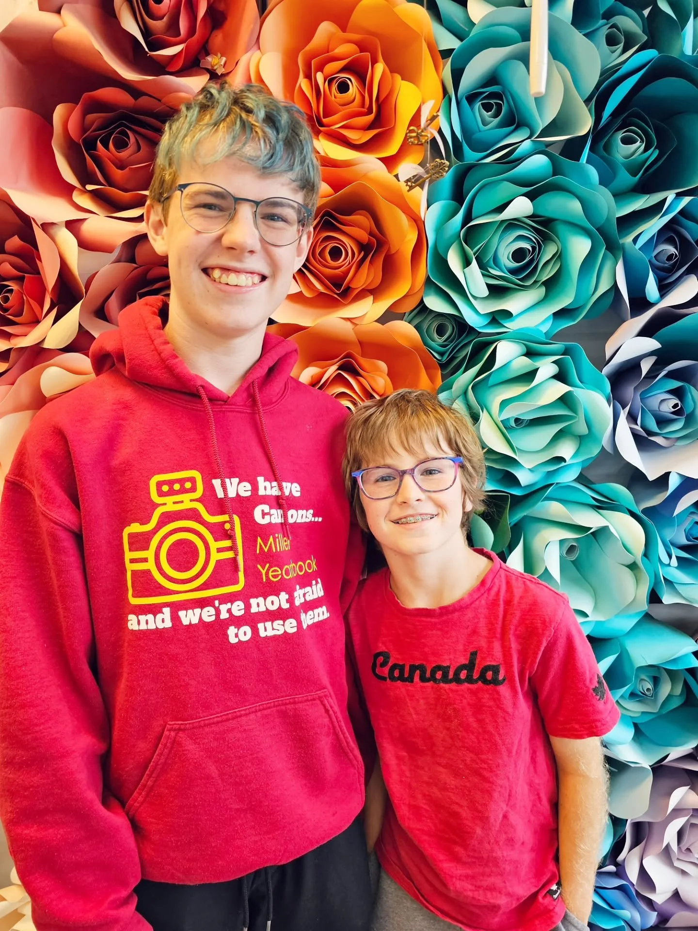 New year, new pic from the Hedley bros!!! These two are growing up so quick @hedleyav 🥹🥹
#optometrist #eyewearaddict #eyestyle#optometry #theygrowupsofast❤️ #pediatricoptometry #optician #BellaXSpecs #SaratogaCA #eyecare