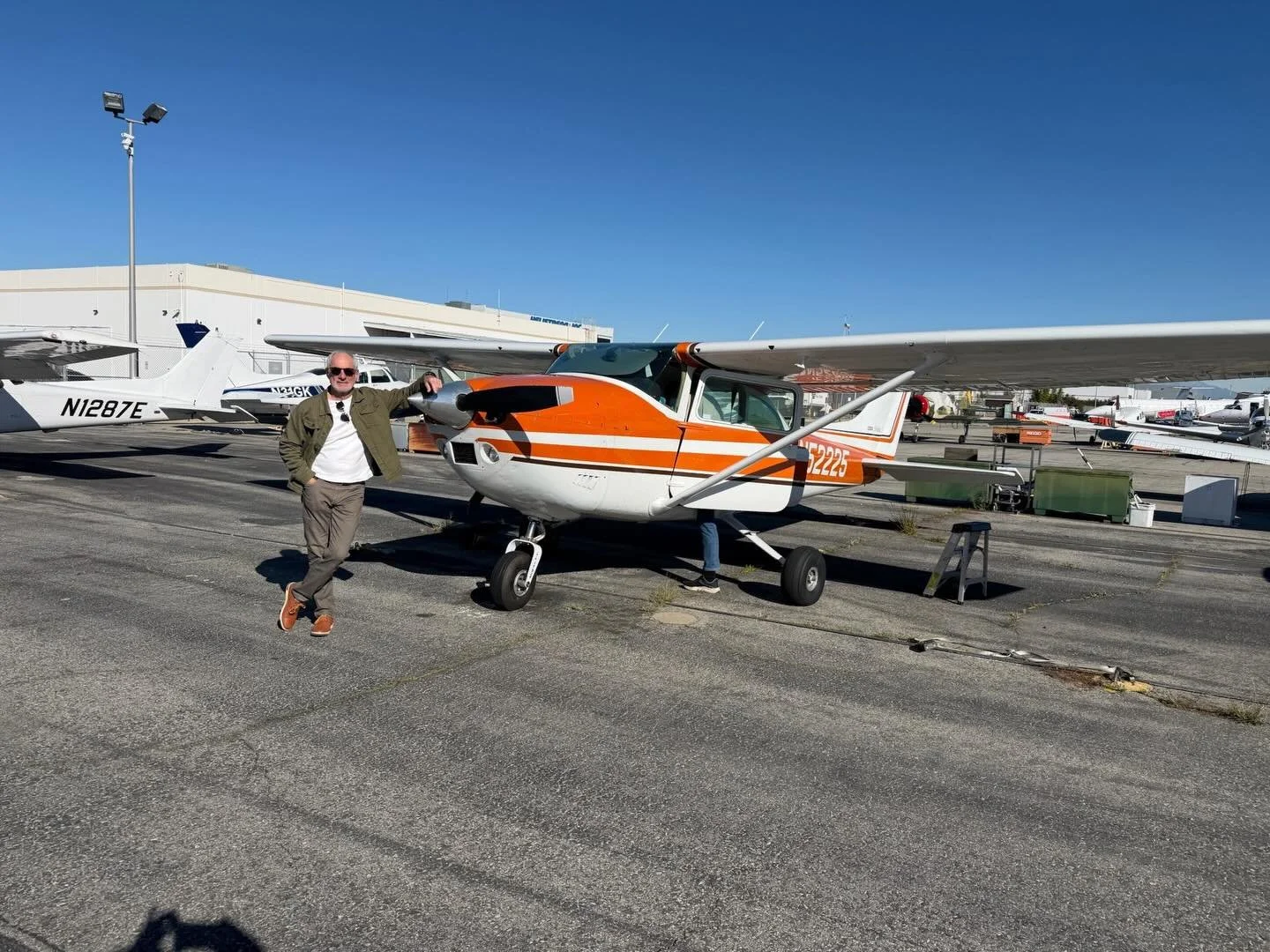 Wow! Where do we even start?? Today was pretty cool. 

Phil and Queenie are two new members of the Furballs crew, and they were flown in today from Fresno by pilot Doug! We connected with him through Pilots N Paws, an organization that helps connect 