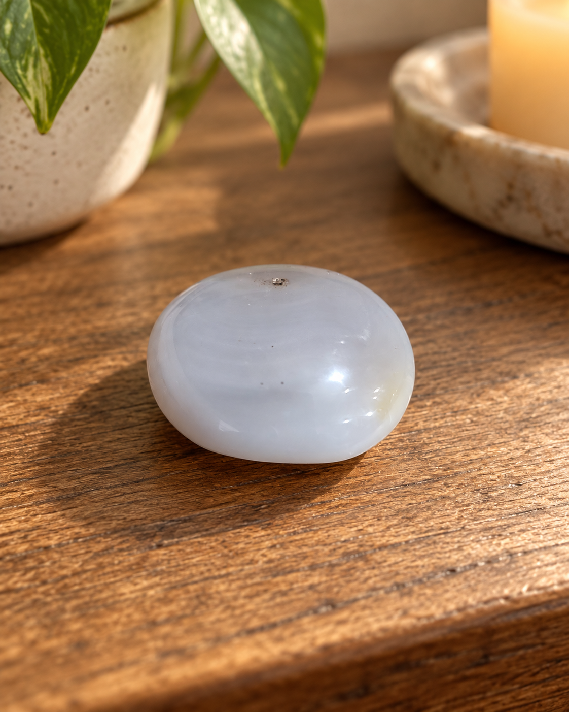 Agate Cream-Palm Stone.png