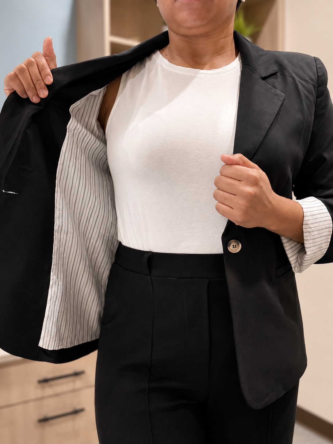 Black Blazer Office Pic 4.png