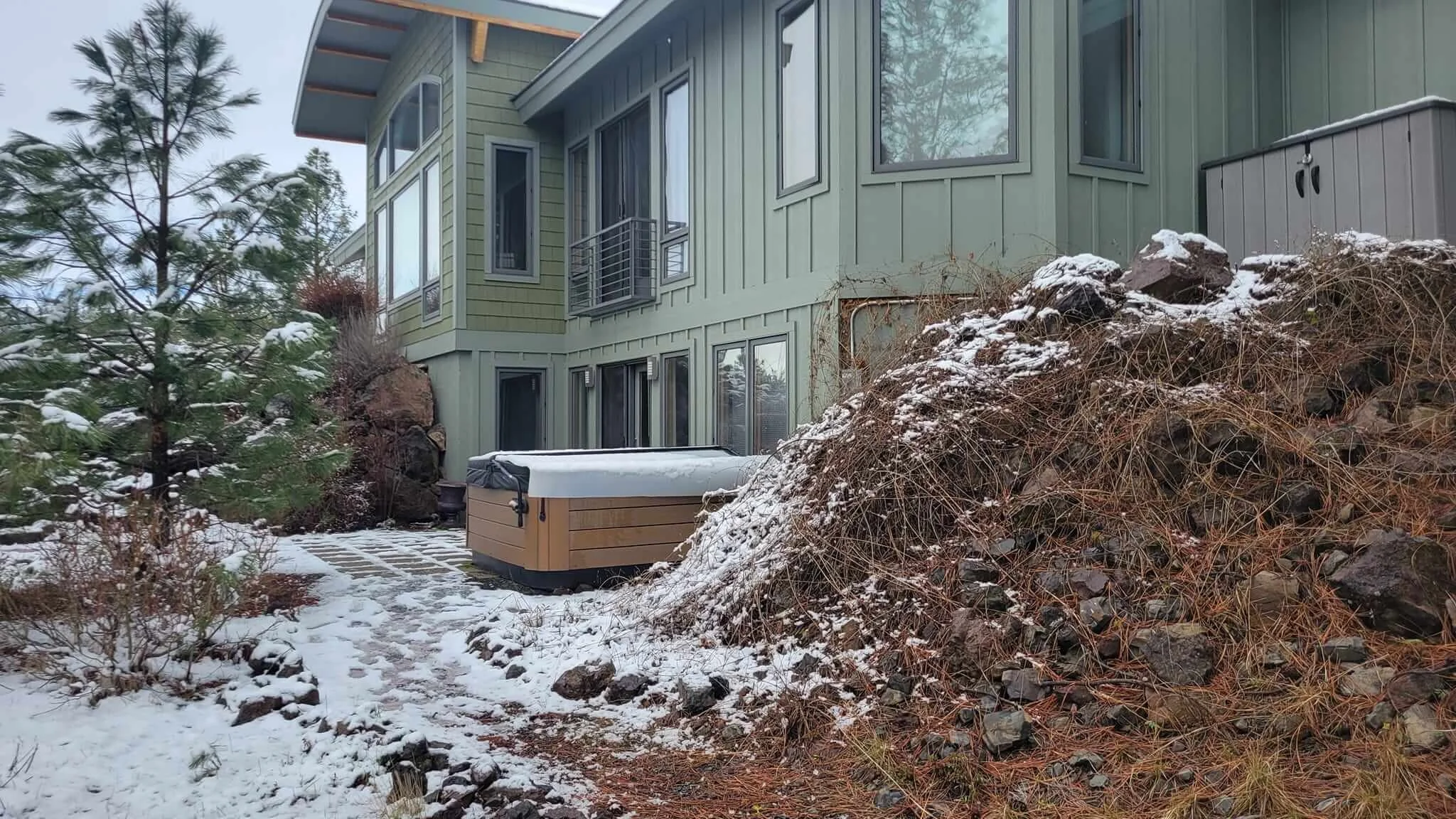 Is Your Deck Ready for Winter? Seasonal Preparation Tips