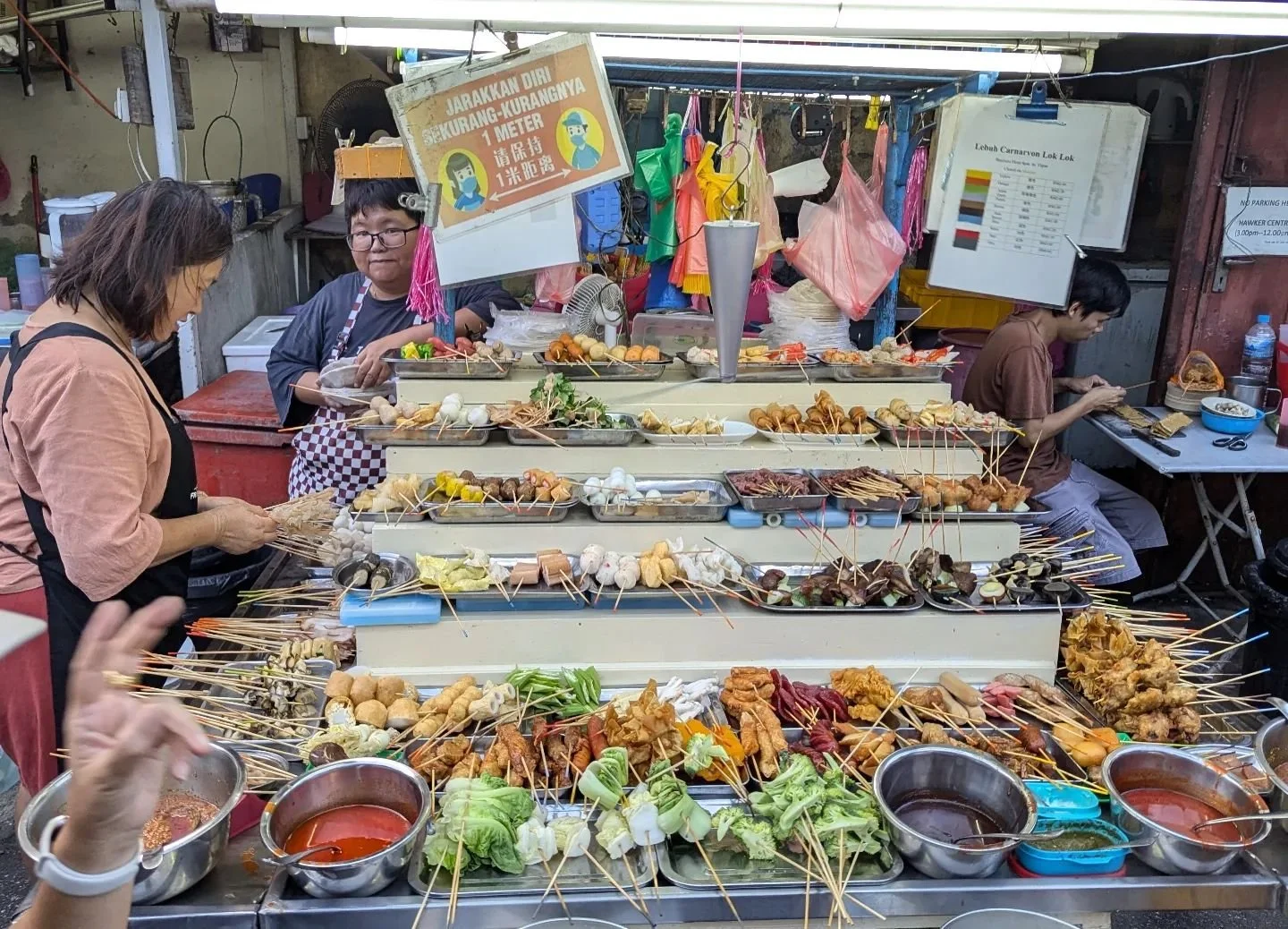 Part 2 of our @achefstour 'Penang Plates' food tour, by the end of the tour I was so full! Our guide Jenny was amazing, she knew the history and background of each dish and the history of each place we went to. I can't recommend this more highly!