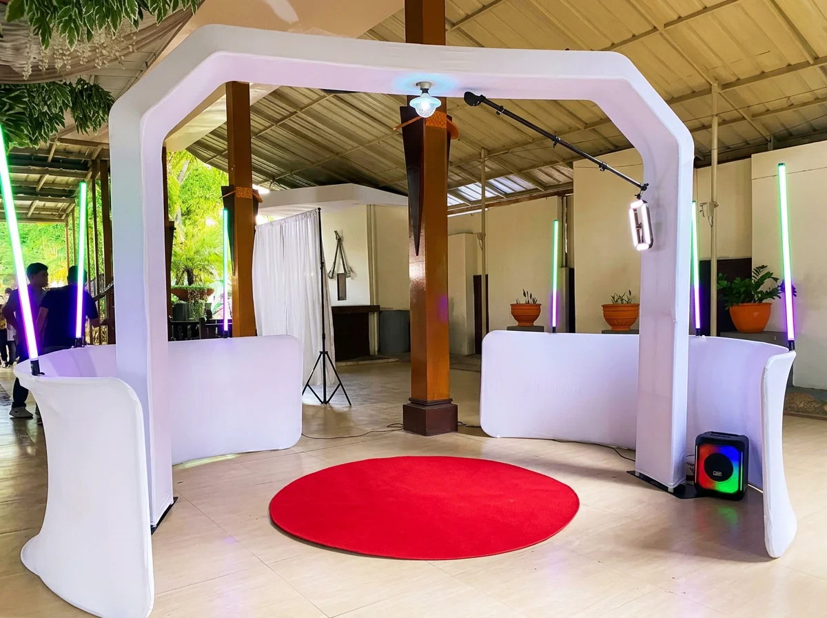 overhead 360 photo booth at a Calgary event