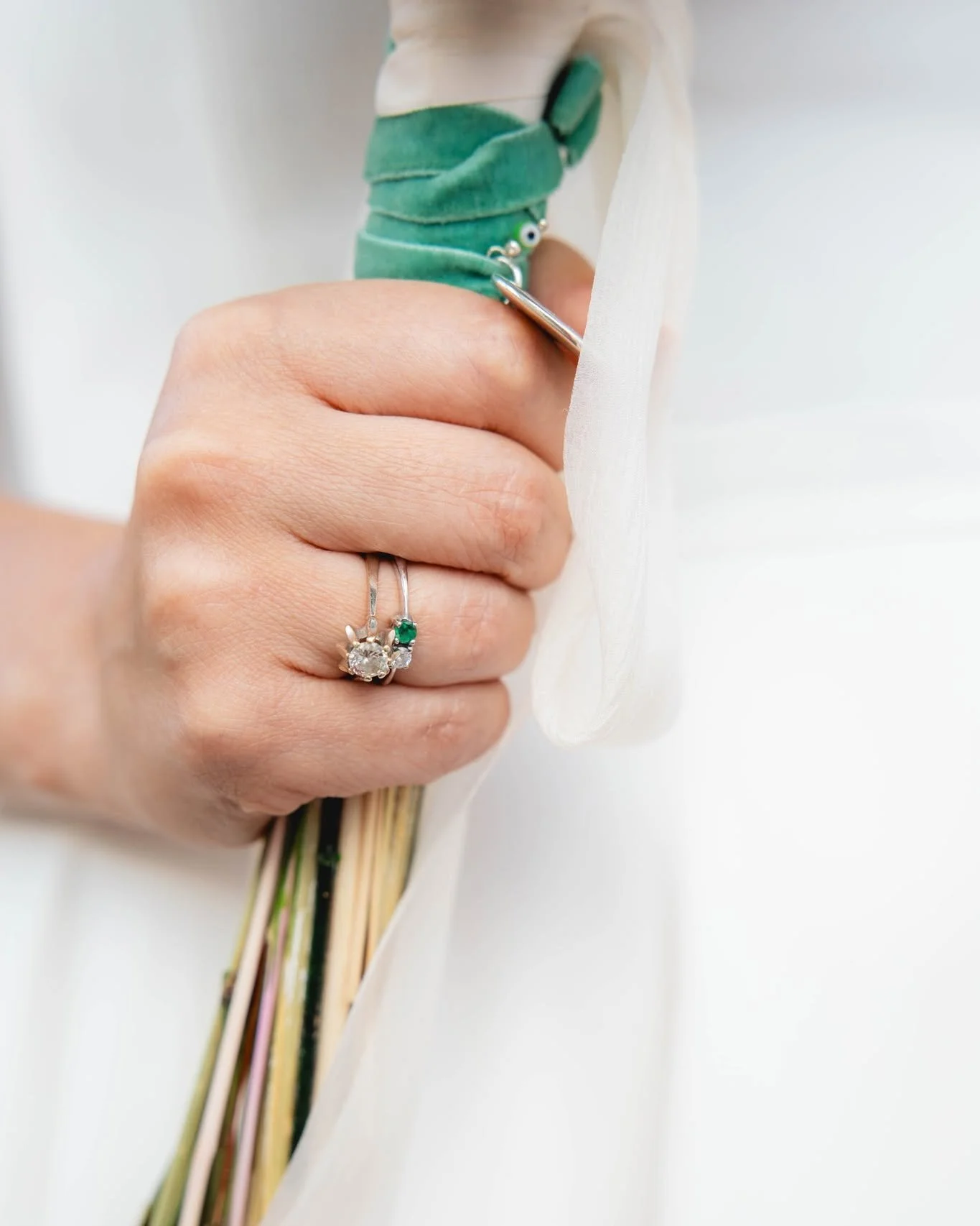 La bellesa del casament tamb&eacute; viu en els gestos m&eacute;s petits.

#weddingphotography #detailsoftheday  #bodaBarcelona #barcelonawedding #bodasbarcelona #bodagirona #bodasgirona #bodastarragona #bodalleida #bodatarragona #fotografobodabarcel