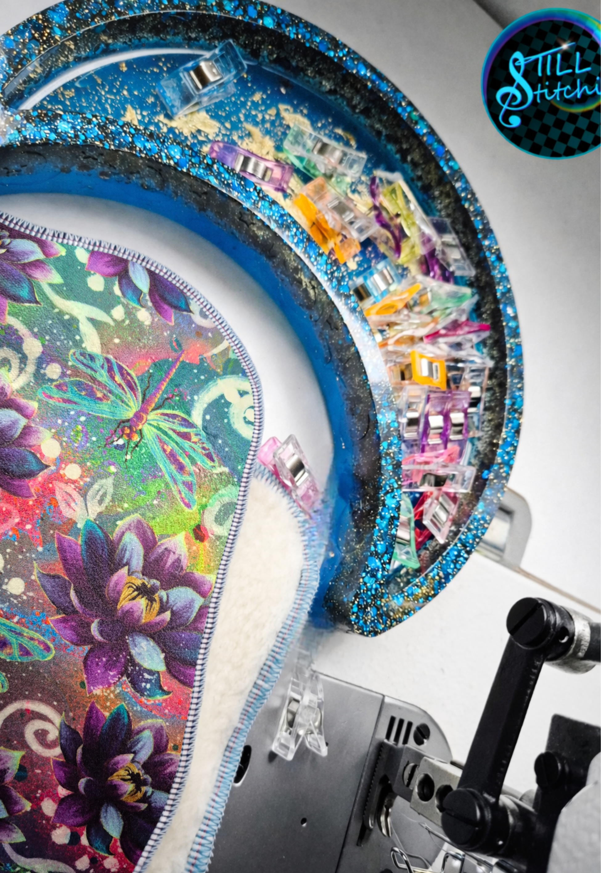 Dragonfly dance Blanket