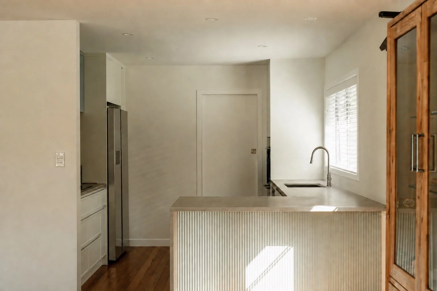 kitchen-benchtops-fully-cleared-gallery.jpg