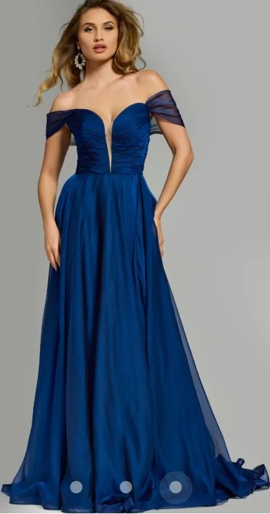 Jovani 43842A navy 14