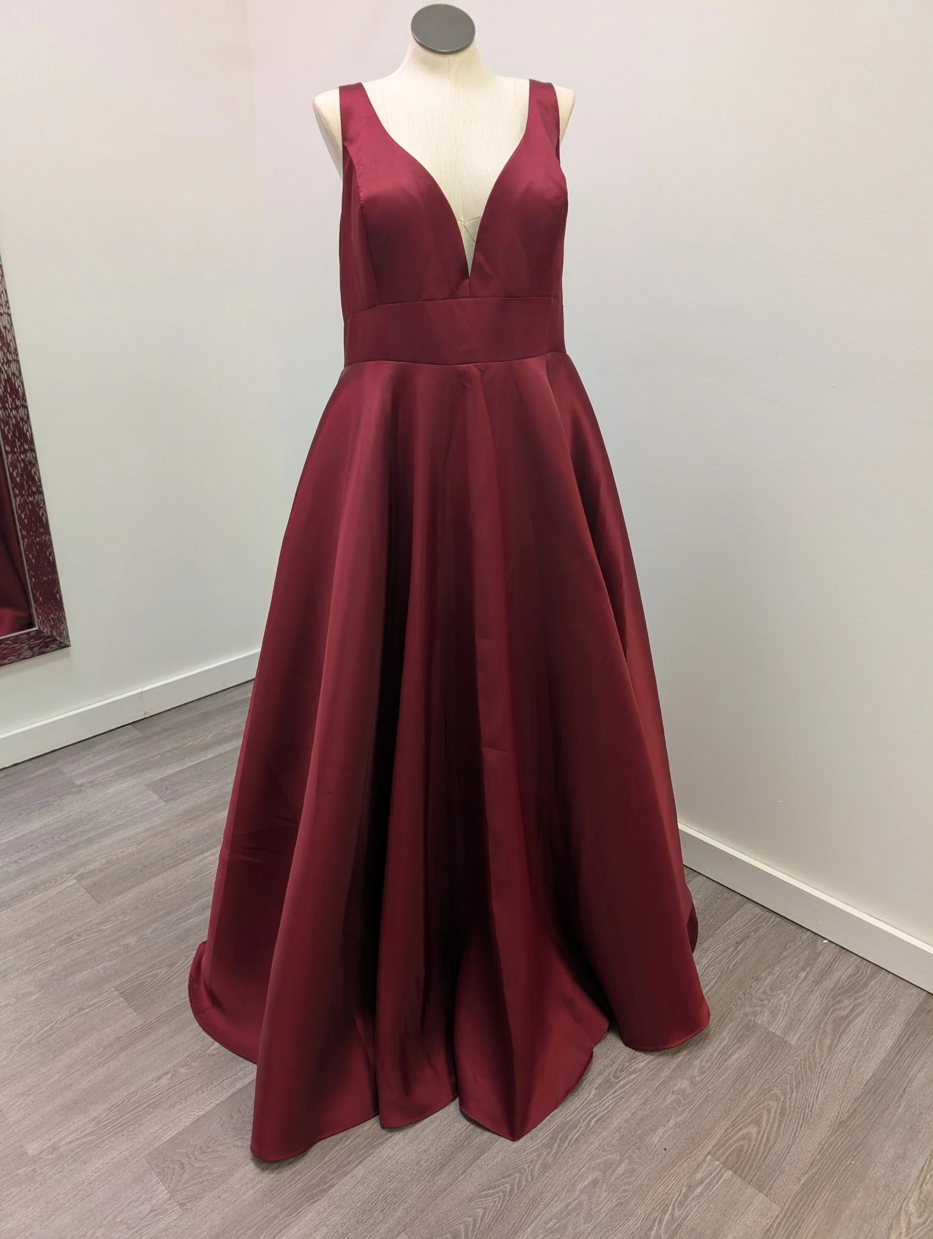 Alyce Paris Size 26 1757 burgandy